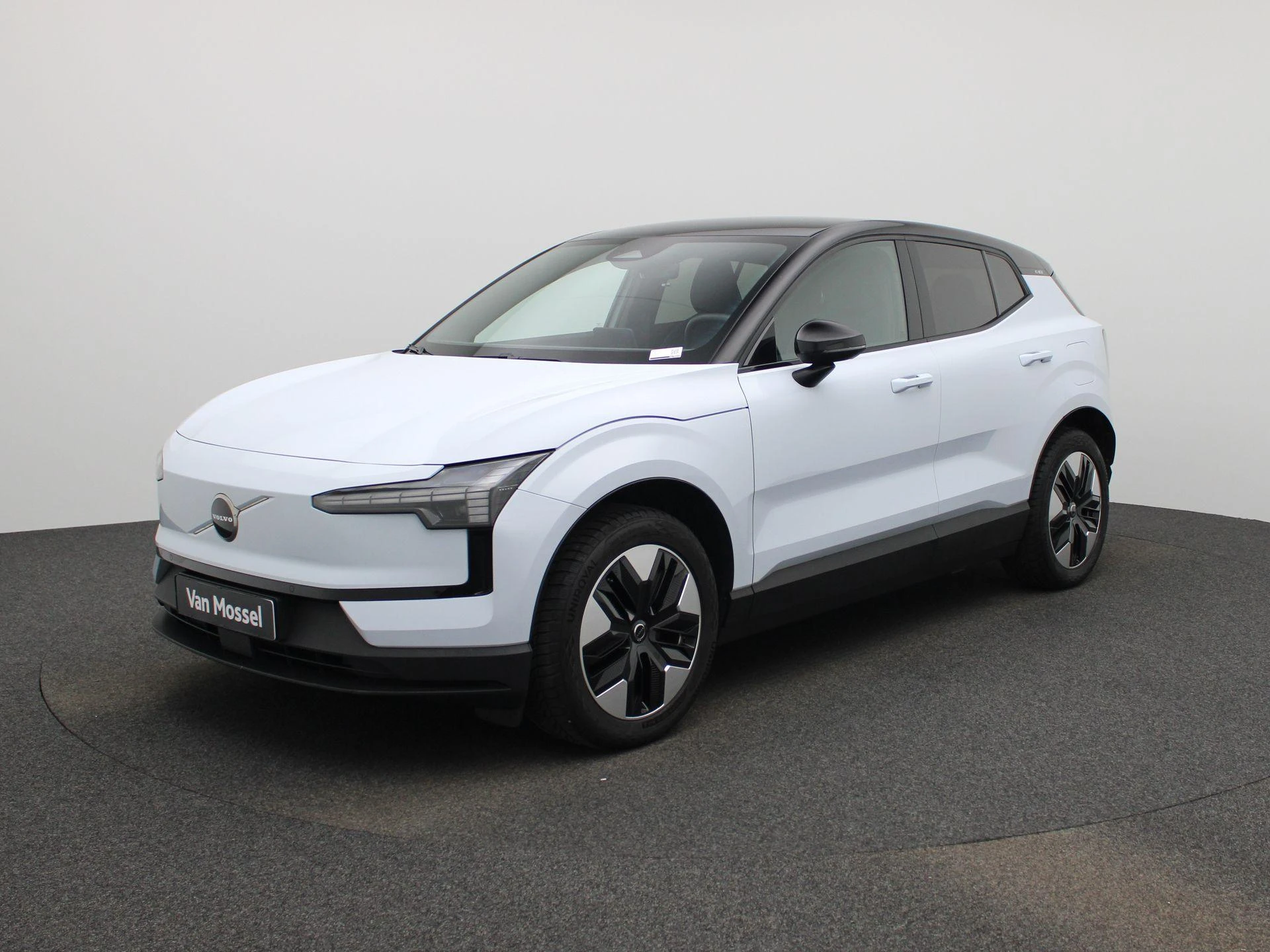 Volvo-EX30-image-0