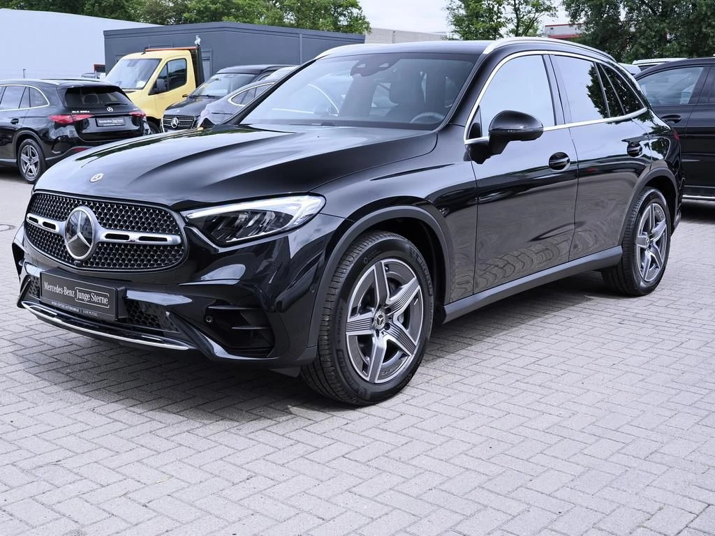 Mercedes-Benz-GLC 300 d-image-7