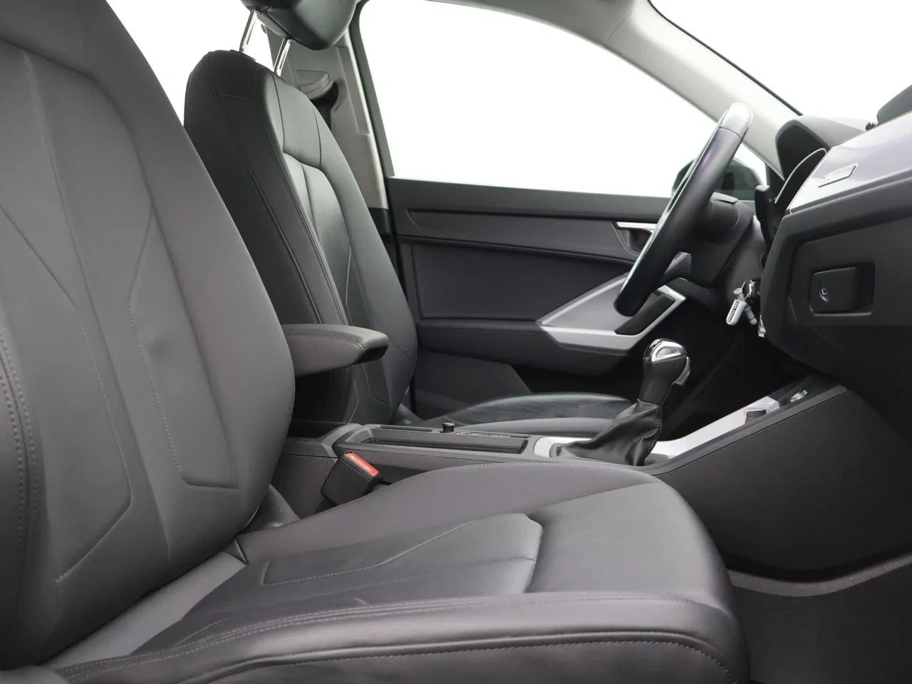 Audi-Q3-image-16