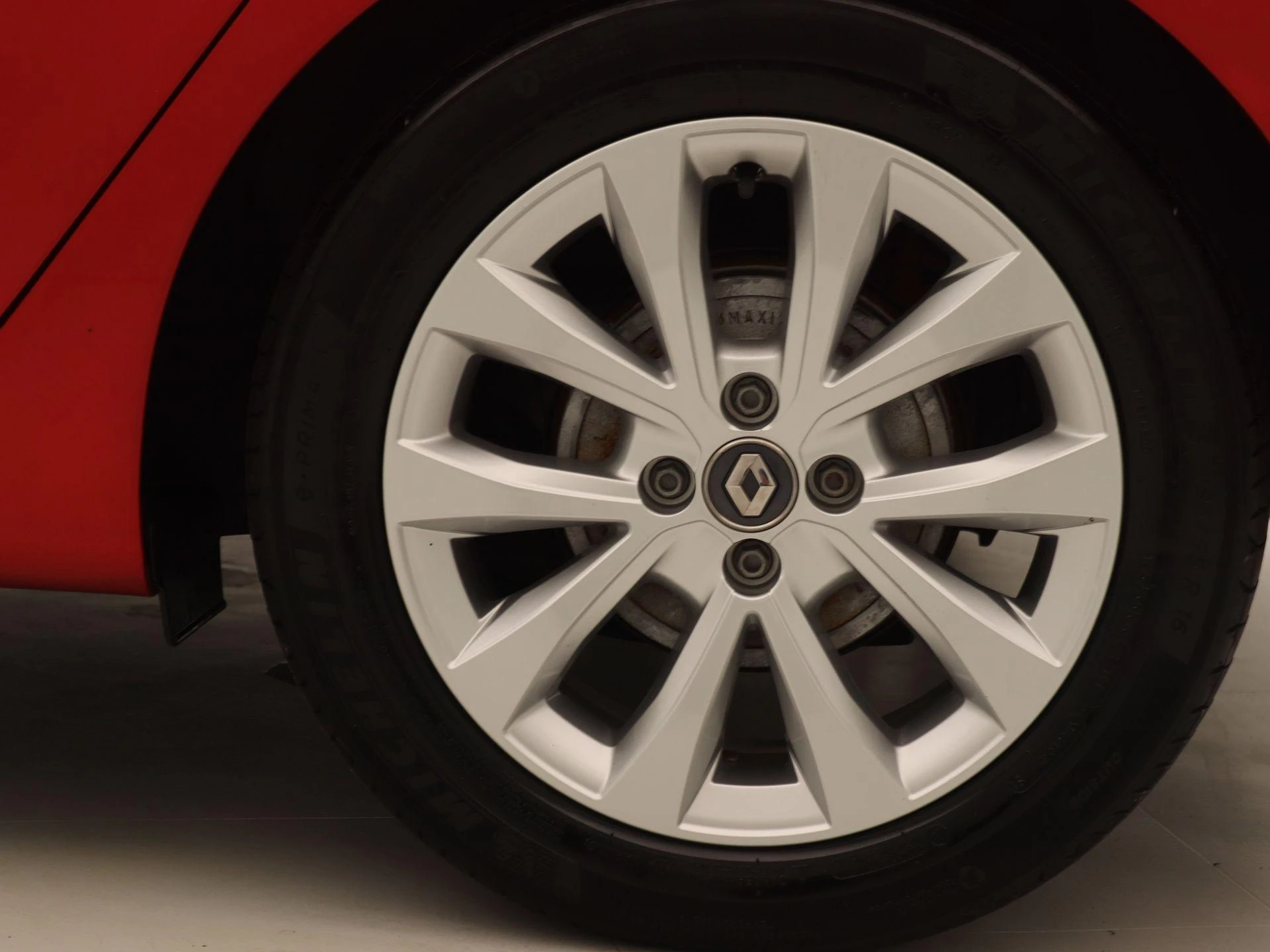 Renault-Clio-image-15