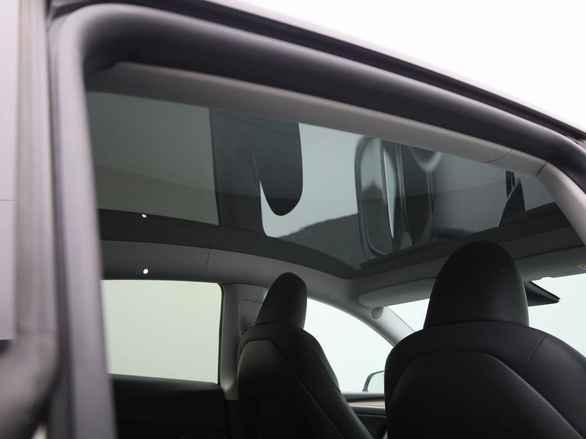 Tesla Model Y Long Range Dual Motor AWD