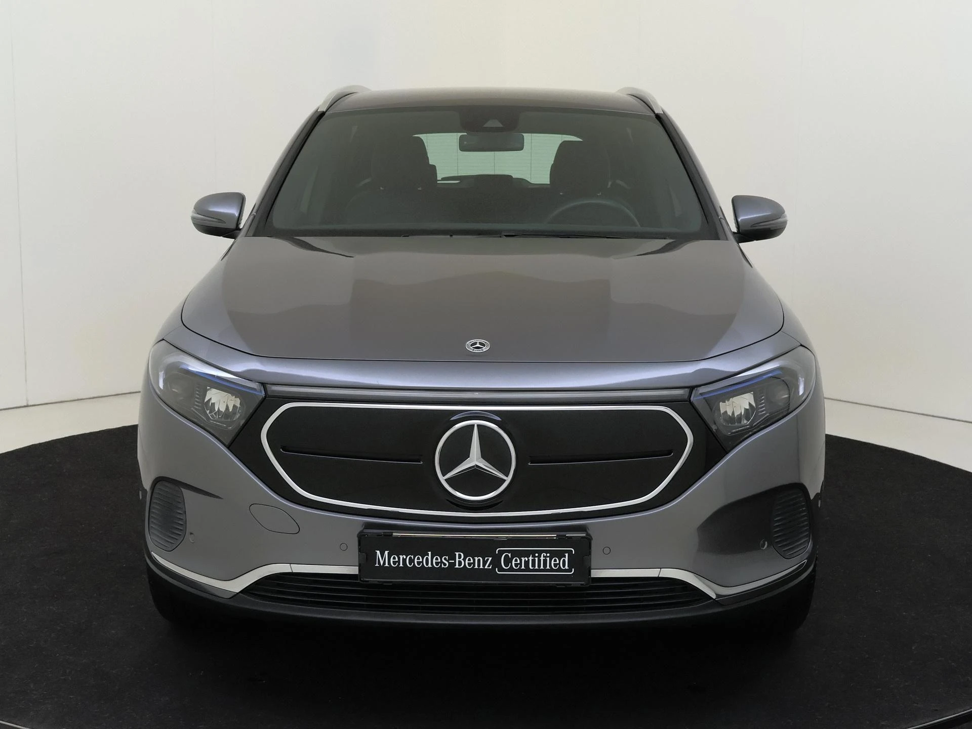 Mercedes-Benz-EQA-image-5