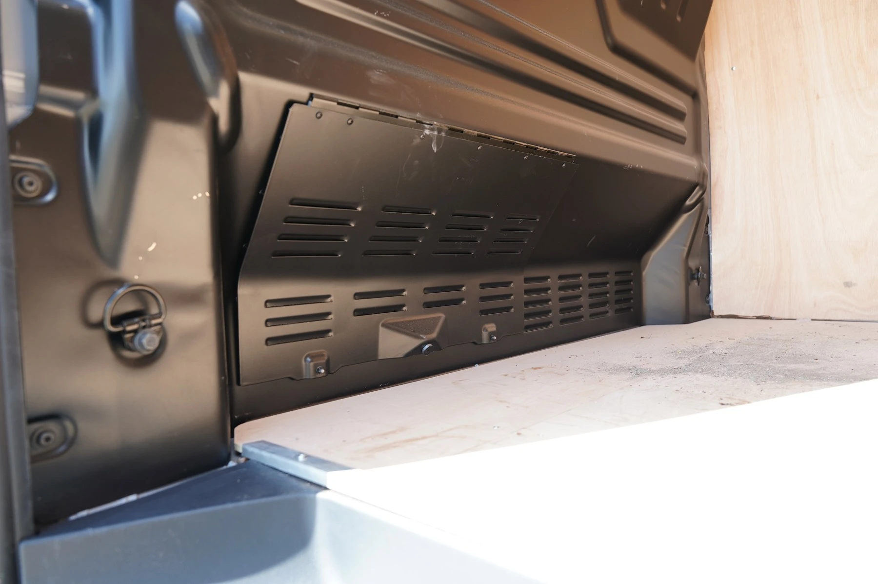 Volkswagen-Transporter-image-9