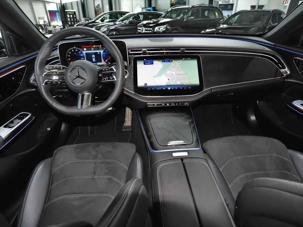 Mercedes-Benz-E-Klasse 220 d-image-11
