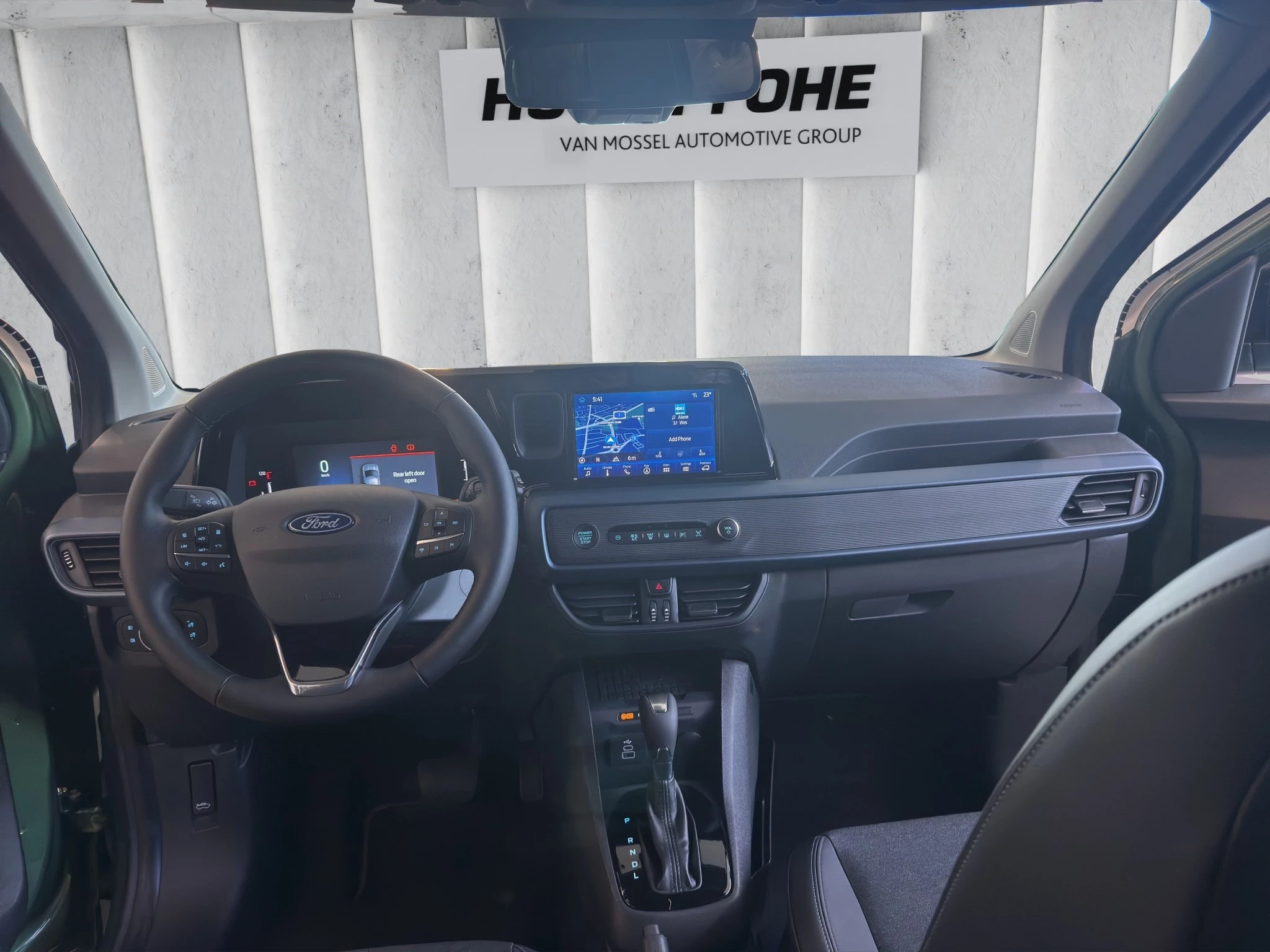 Ford-Tourneo Courier-image-9