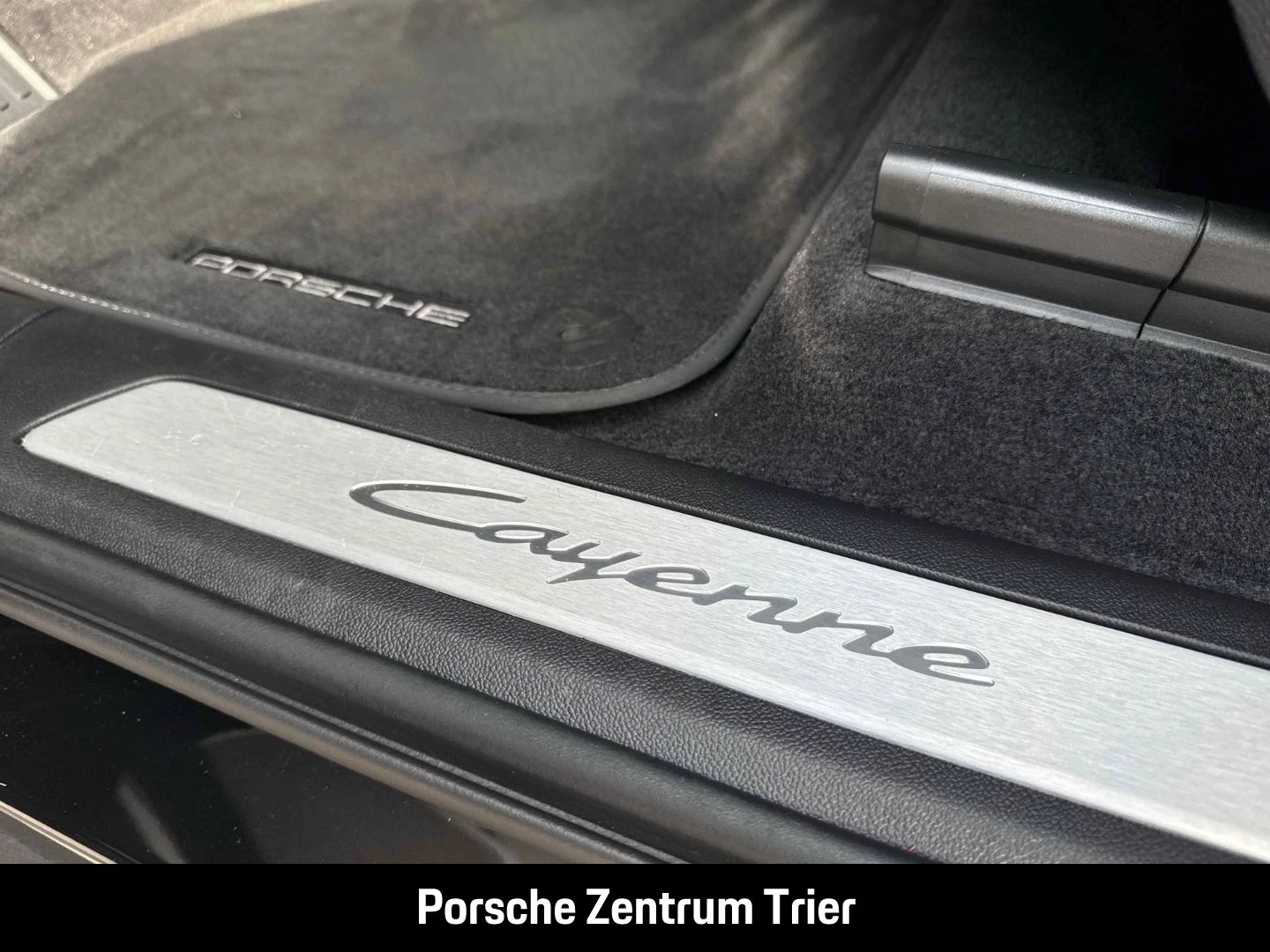 Porsche-Cayenne-image-24