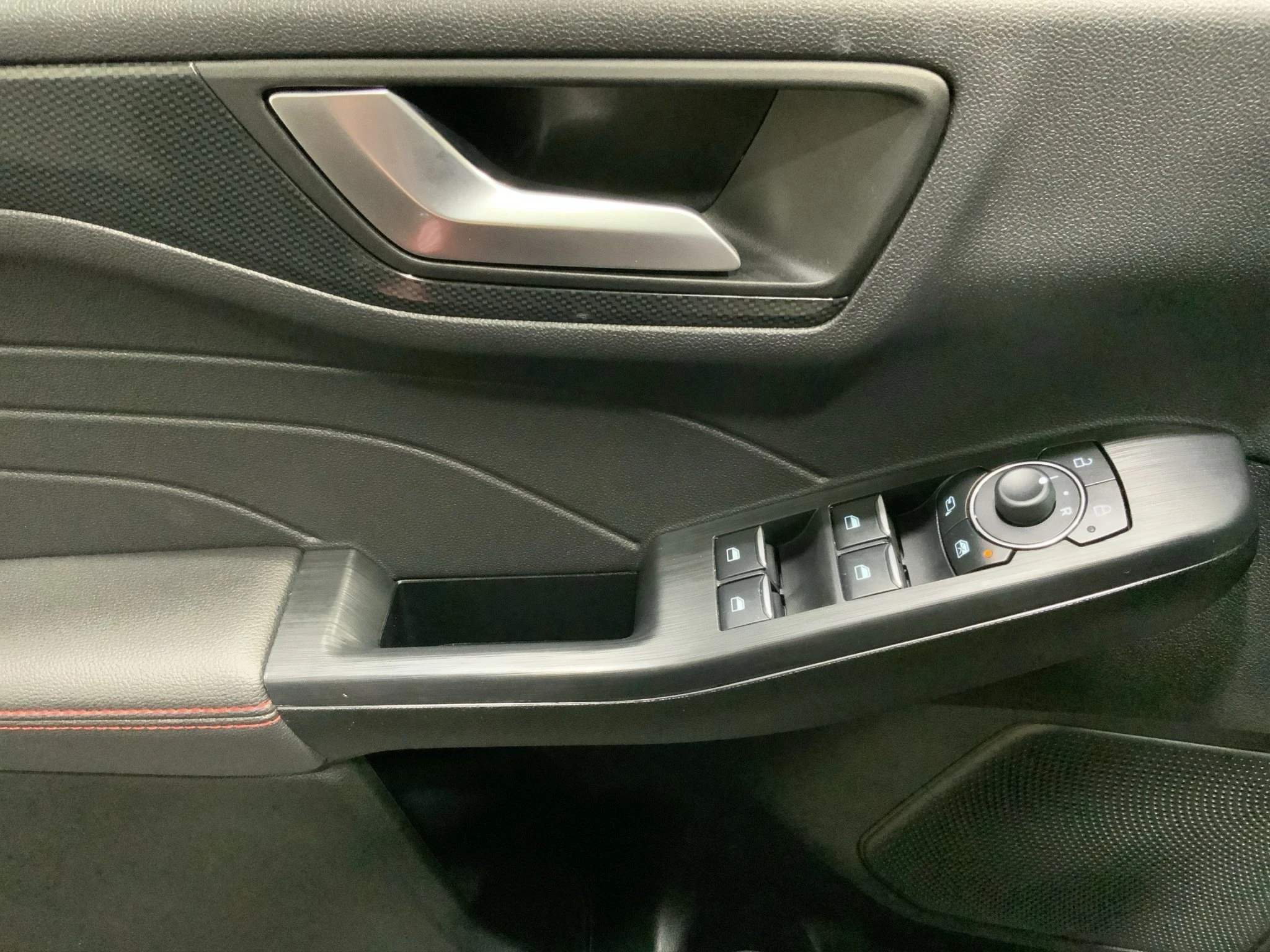 Ford-Kuga-image-15