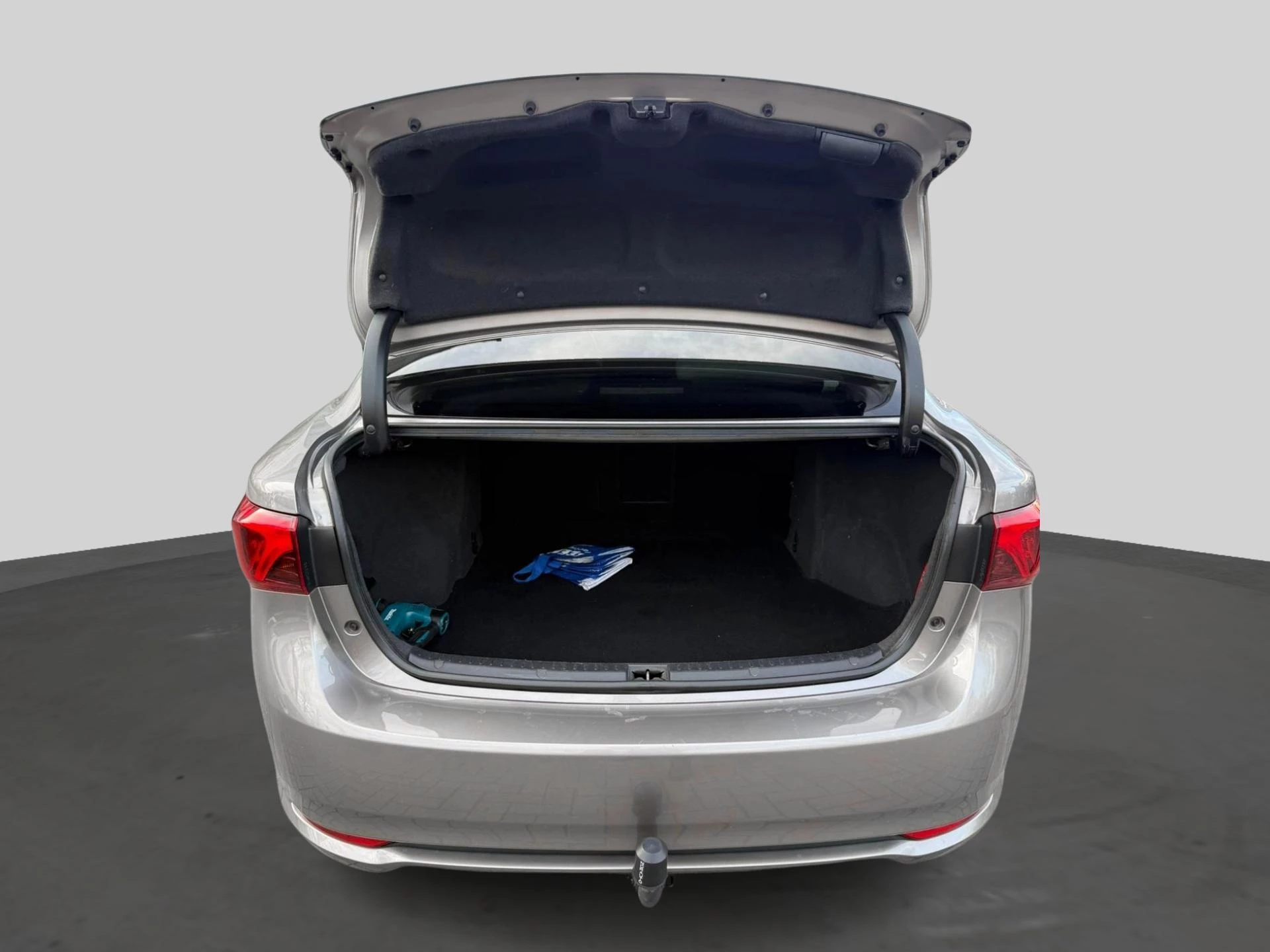 Toyota Avensis Sedan 1.8 Valvematic Multidrive S Comfort