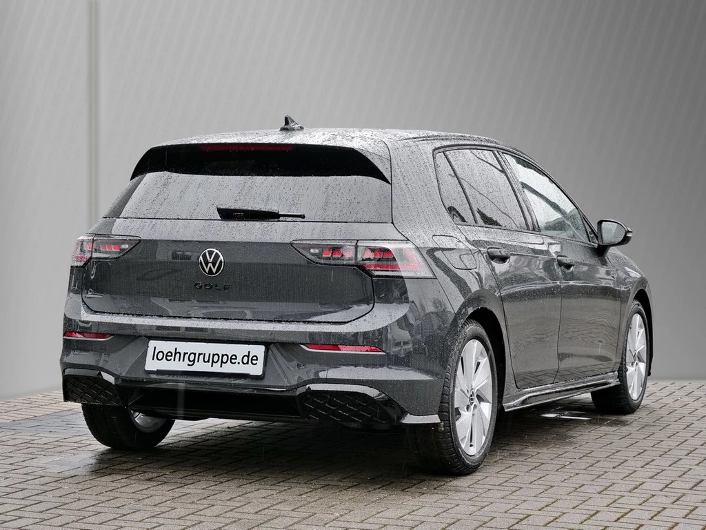 Volkswagen Golf UPE br. 47.510,- R-Line 1.5 l eTSI OPF 110 kW / 150 PS VAL