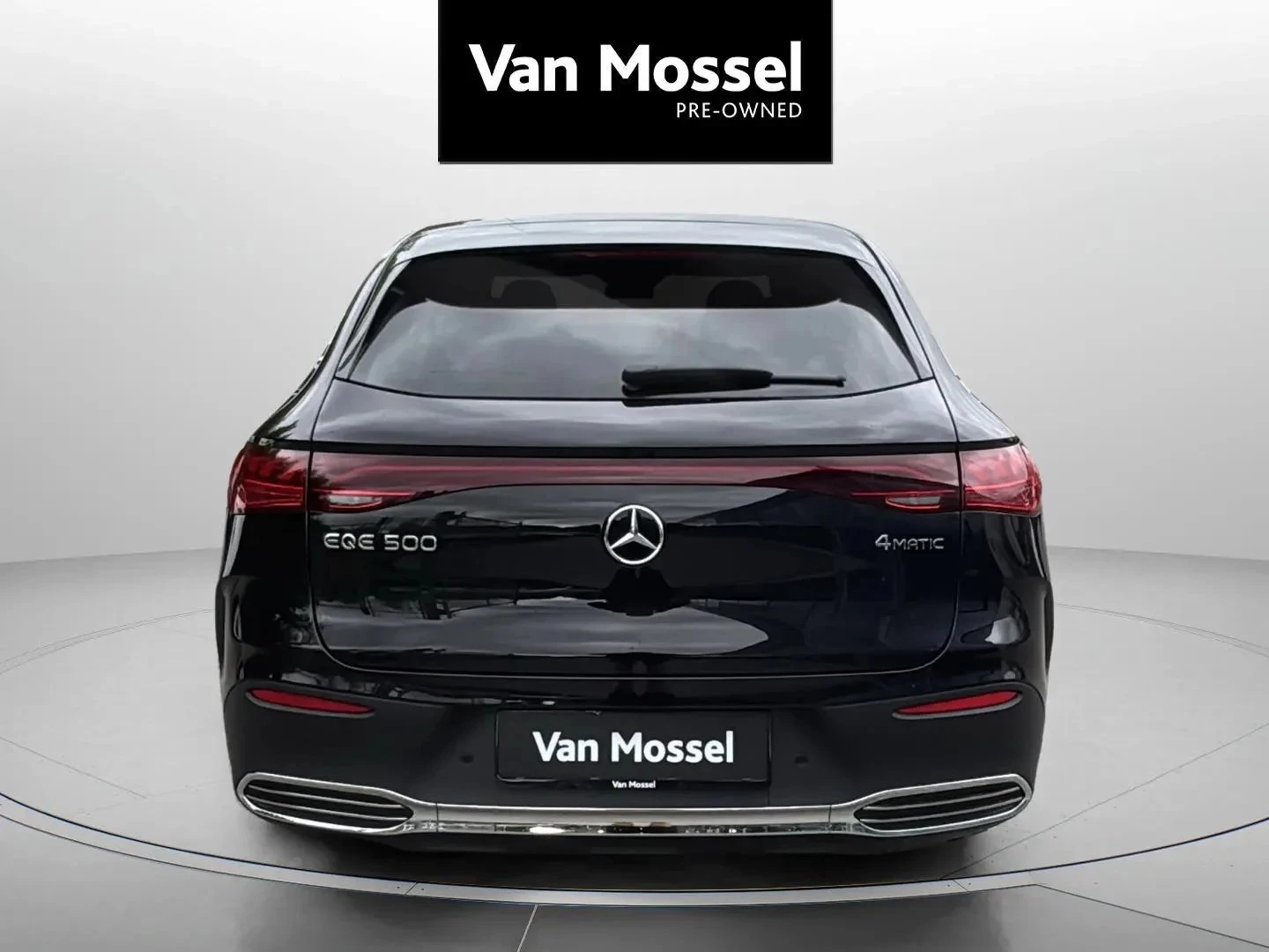 Mercedes-Benz-EQE-image-5