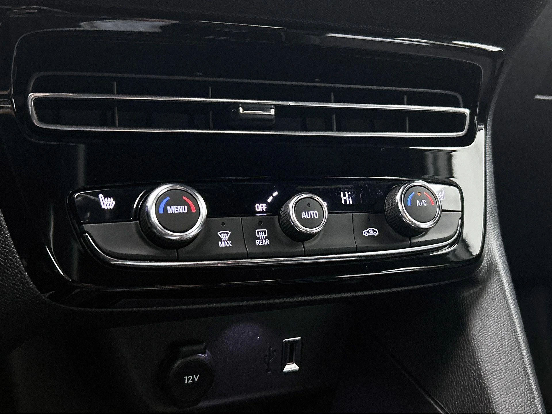 Opel-Mokka-e-image-23