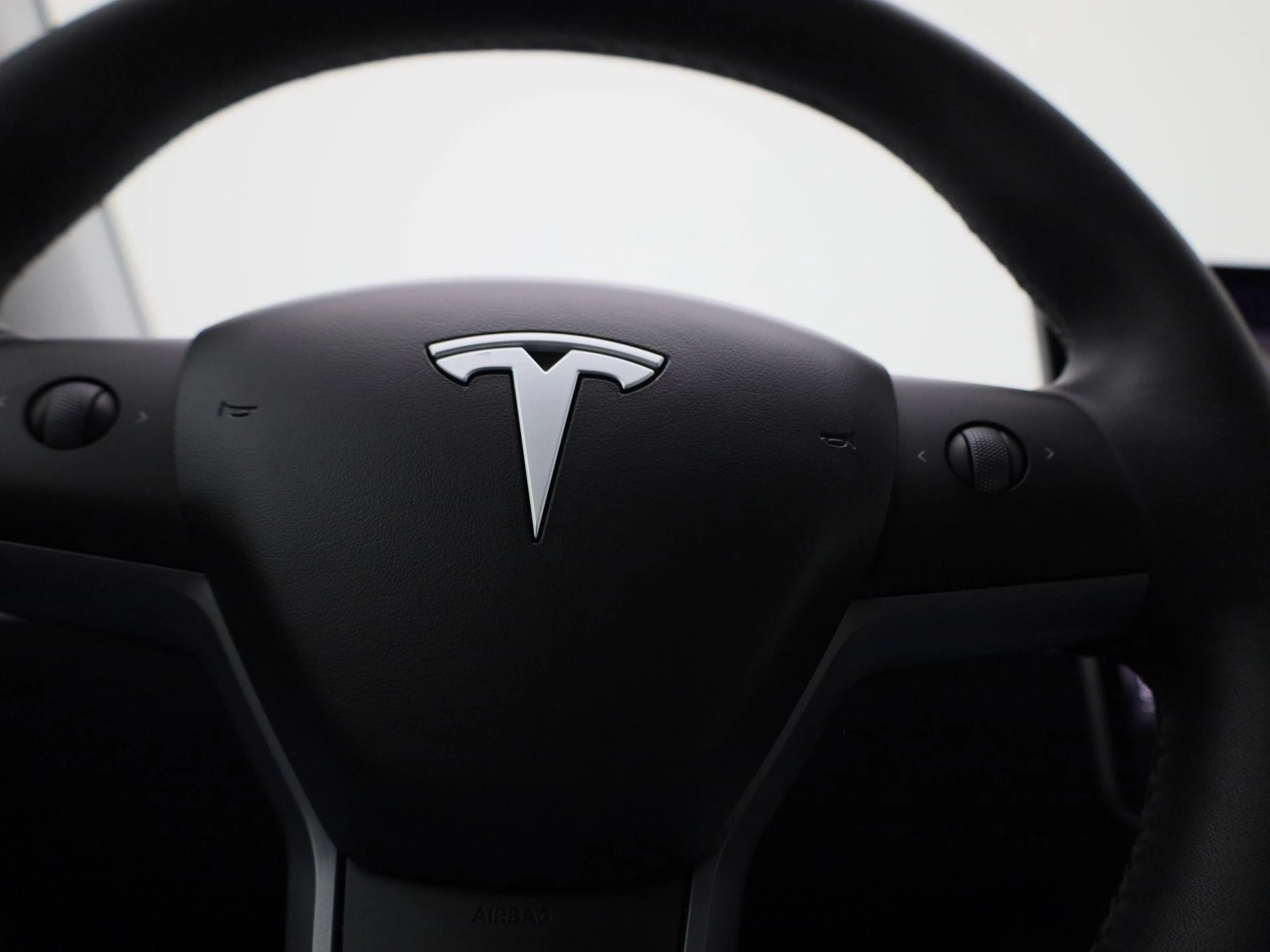 Tesla-Model Y-image-28