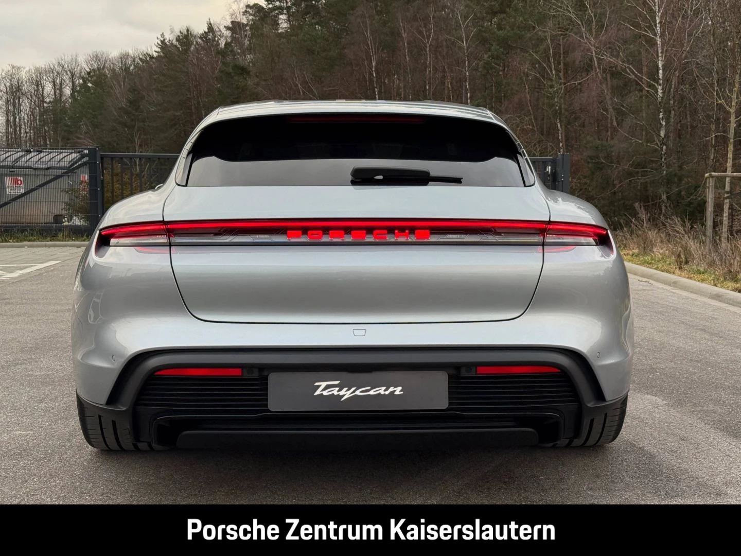 Porsche Taycan GTS Sport Turismo HA-Lenkung Active-Ride gts