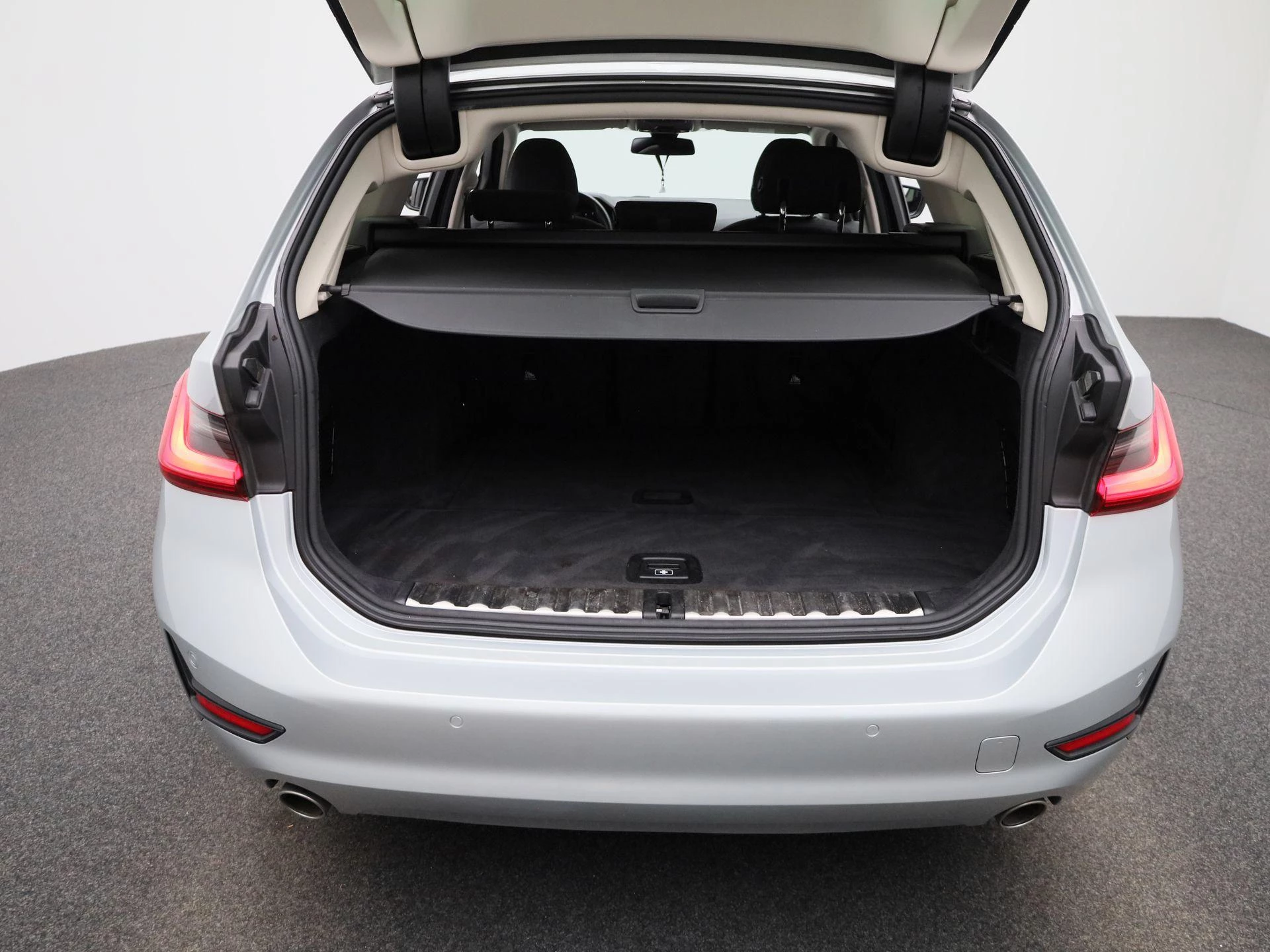 BMW 3 Reeks Touring 318dA (110 kW)