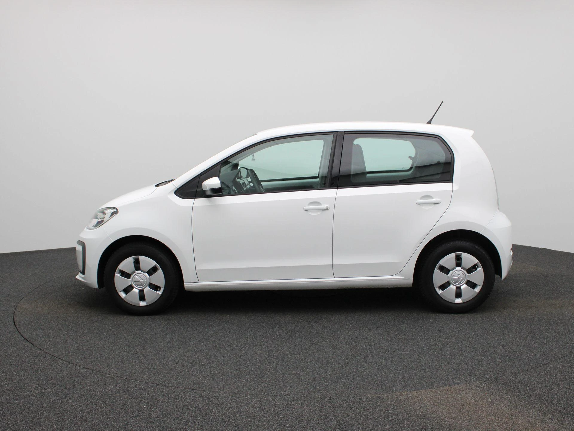 Volkswagen-up!-image-3