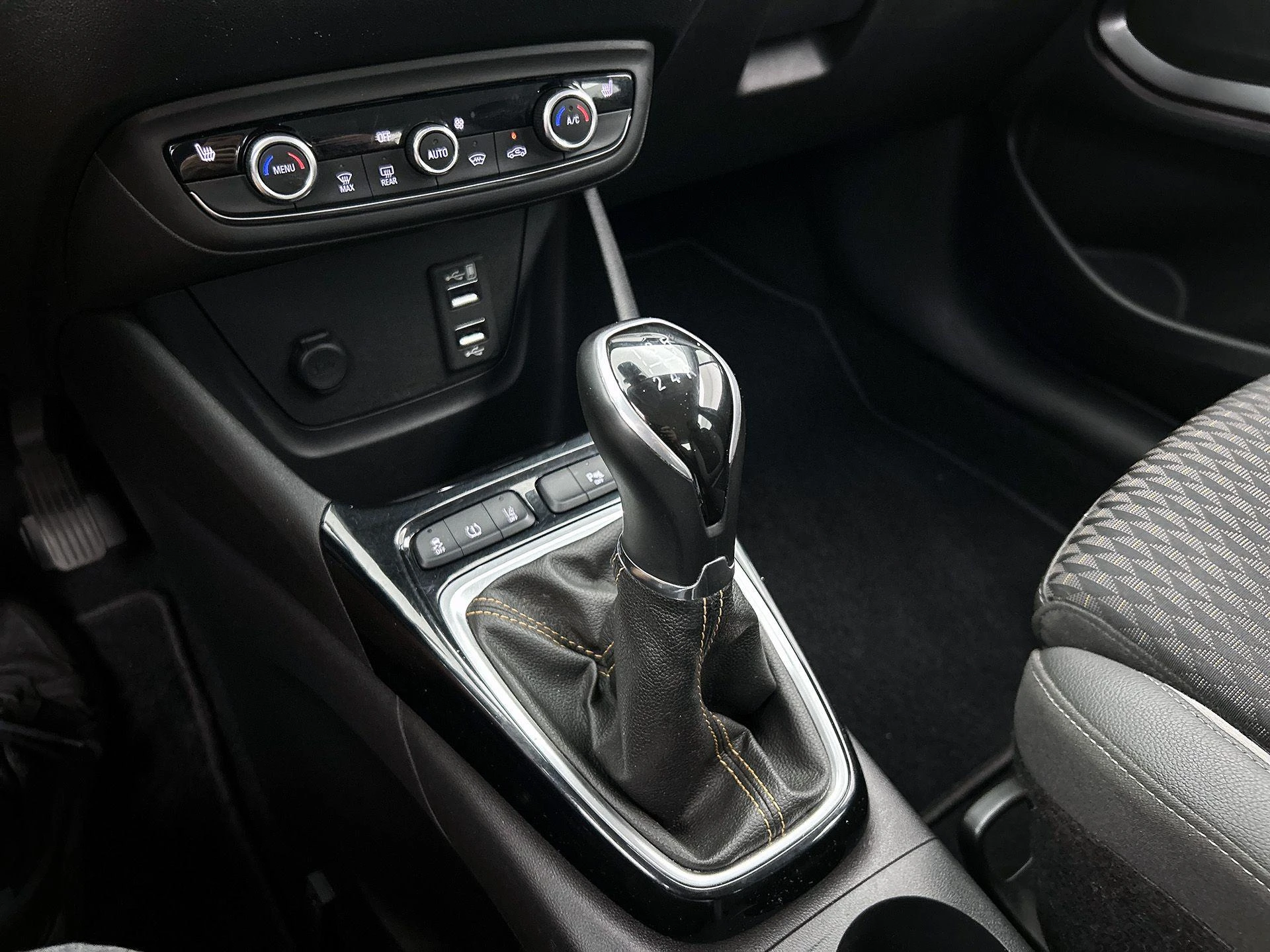 Opel-Crossland X-image-28