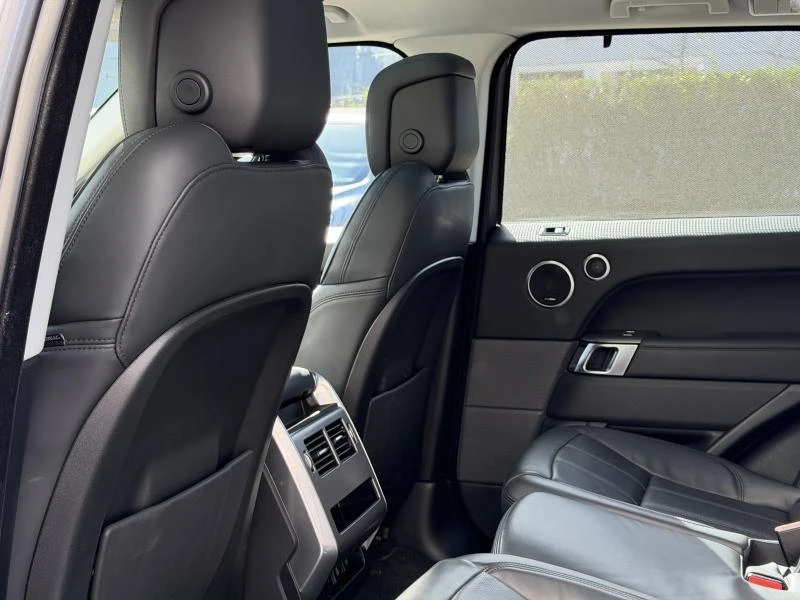 Land Rover-Range Rover Sport-image-22