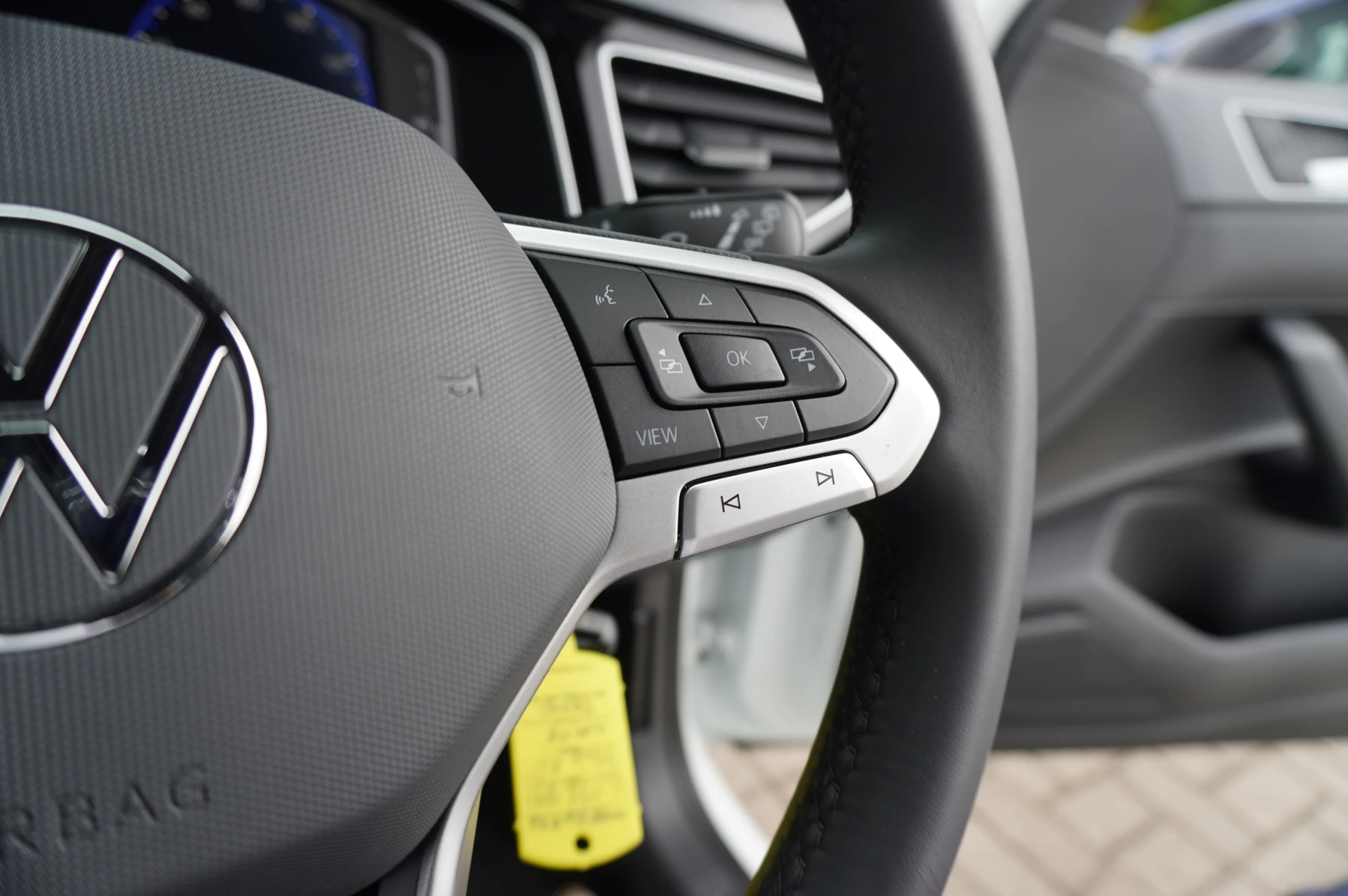 Volkswagen-Polo-image-26