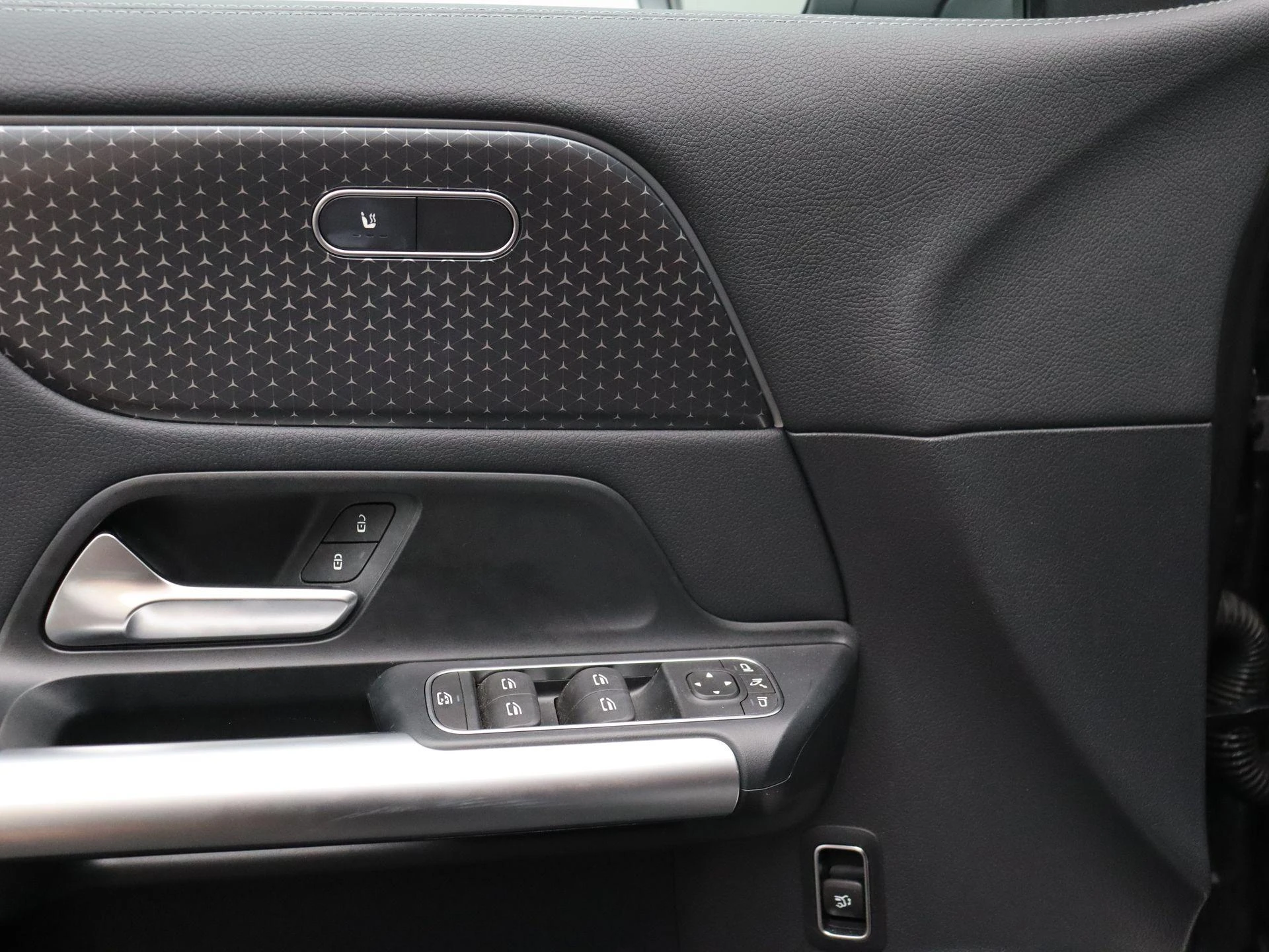 Mercedes-Benz EQA 250+ Business Line