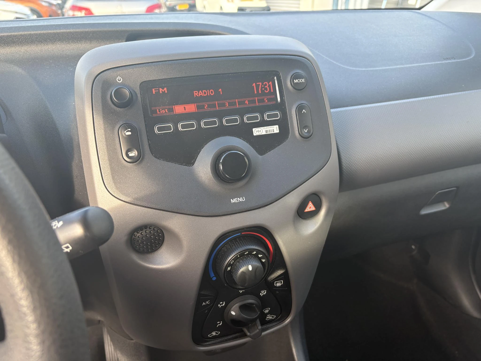 Peugeot-108-image-12