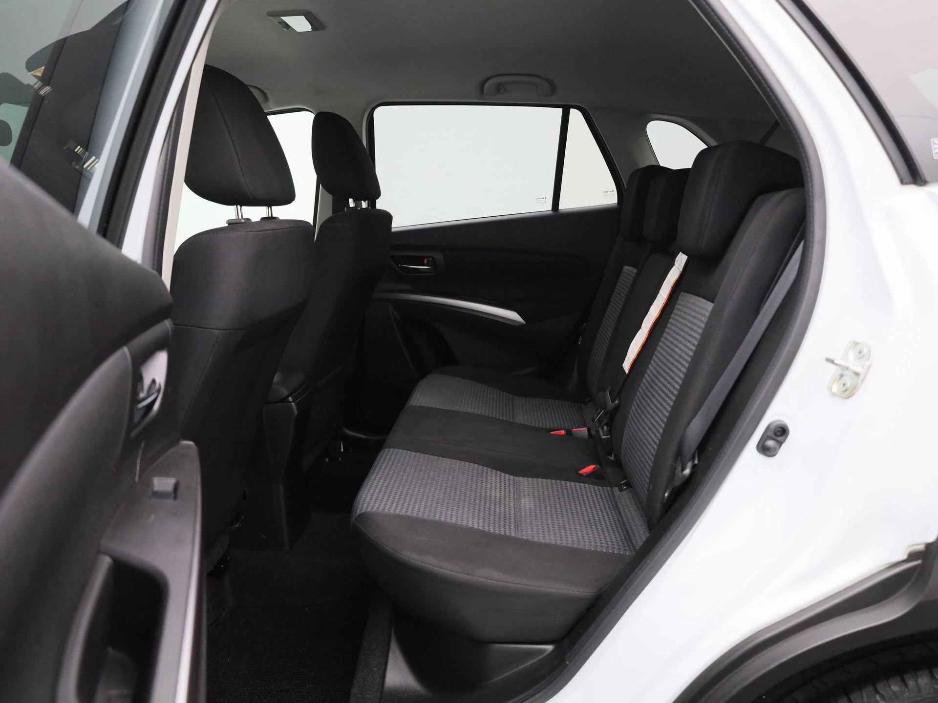 Suzuki-S-Cross-image-11