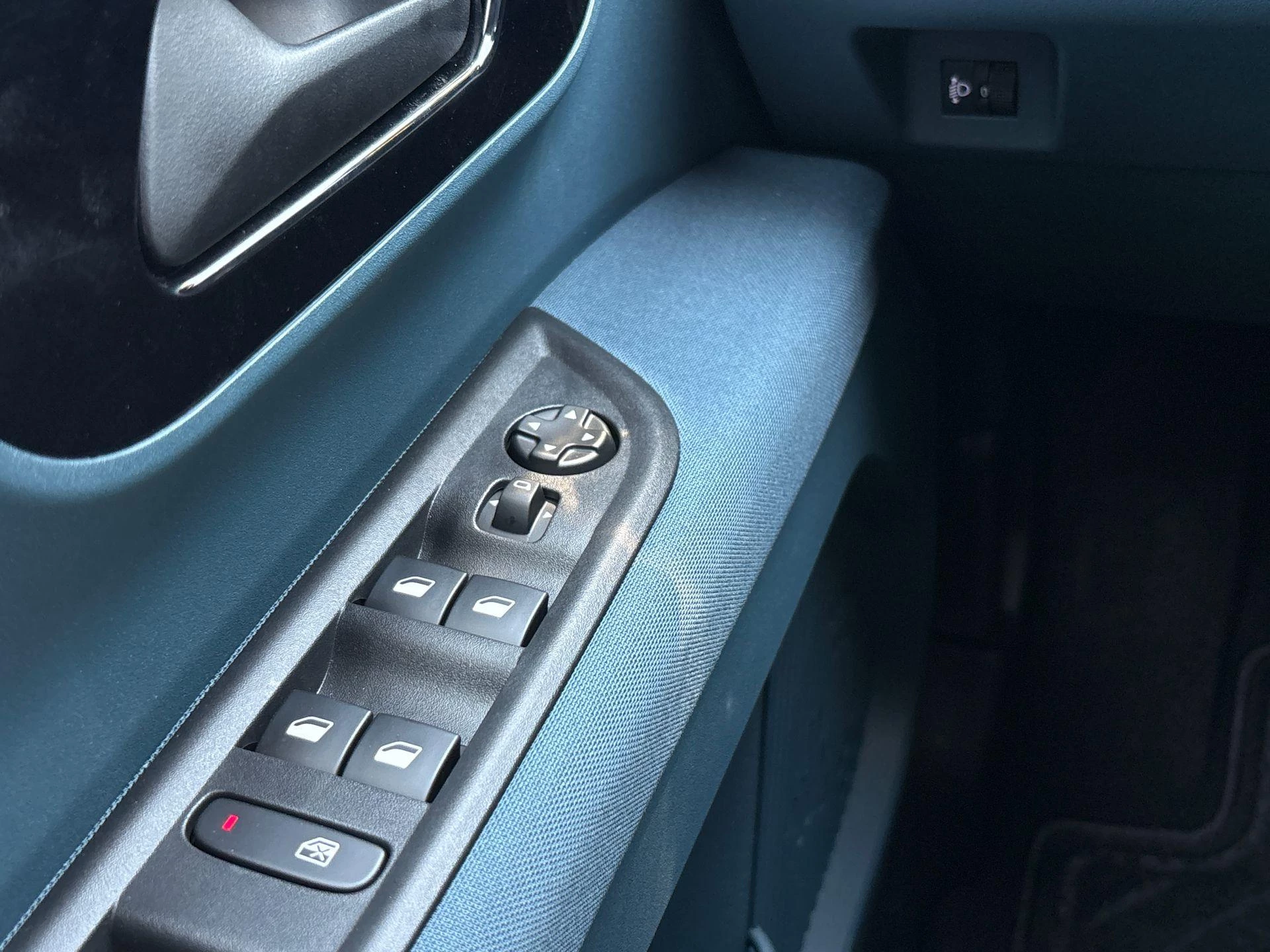 Fiat-Grande Panda-image-23