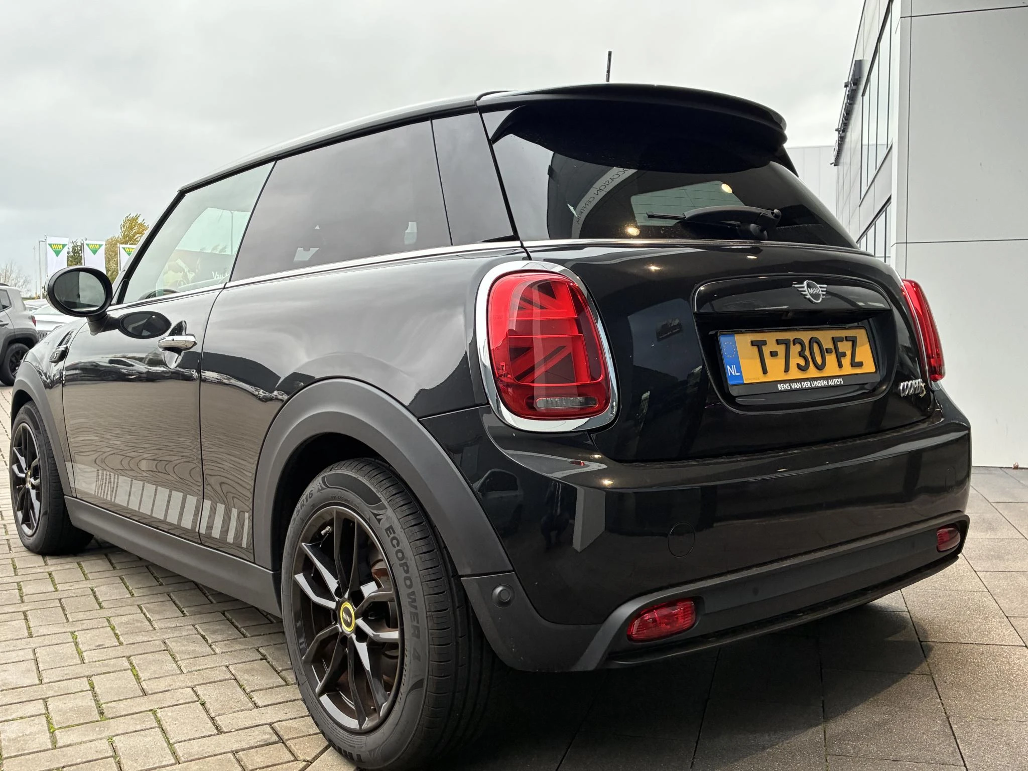MINI-Electric-image-2