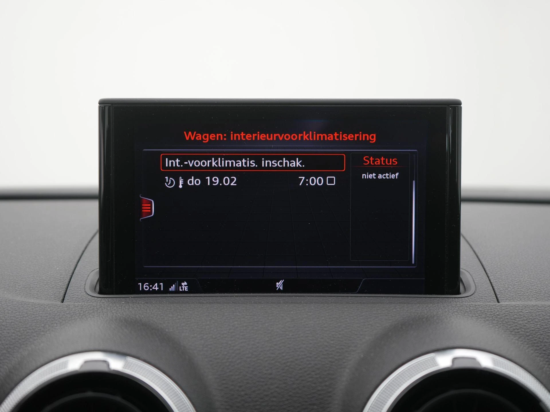 Audi-A3-image-16
