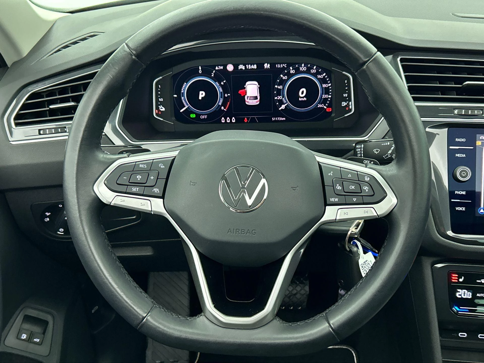 Volkswagen-Tiguan-image-32