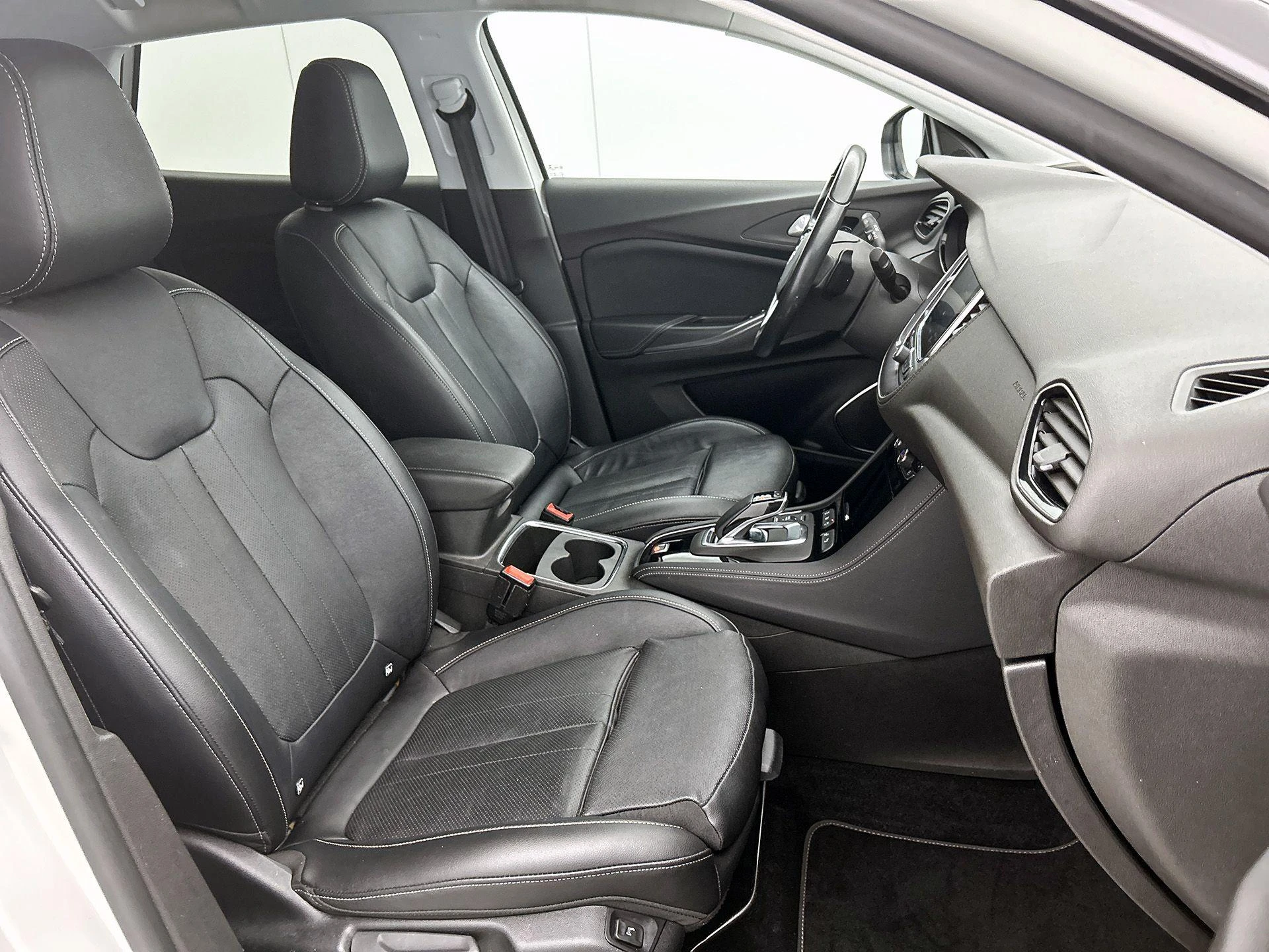 Opel-Grandland X-image-43