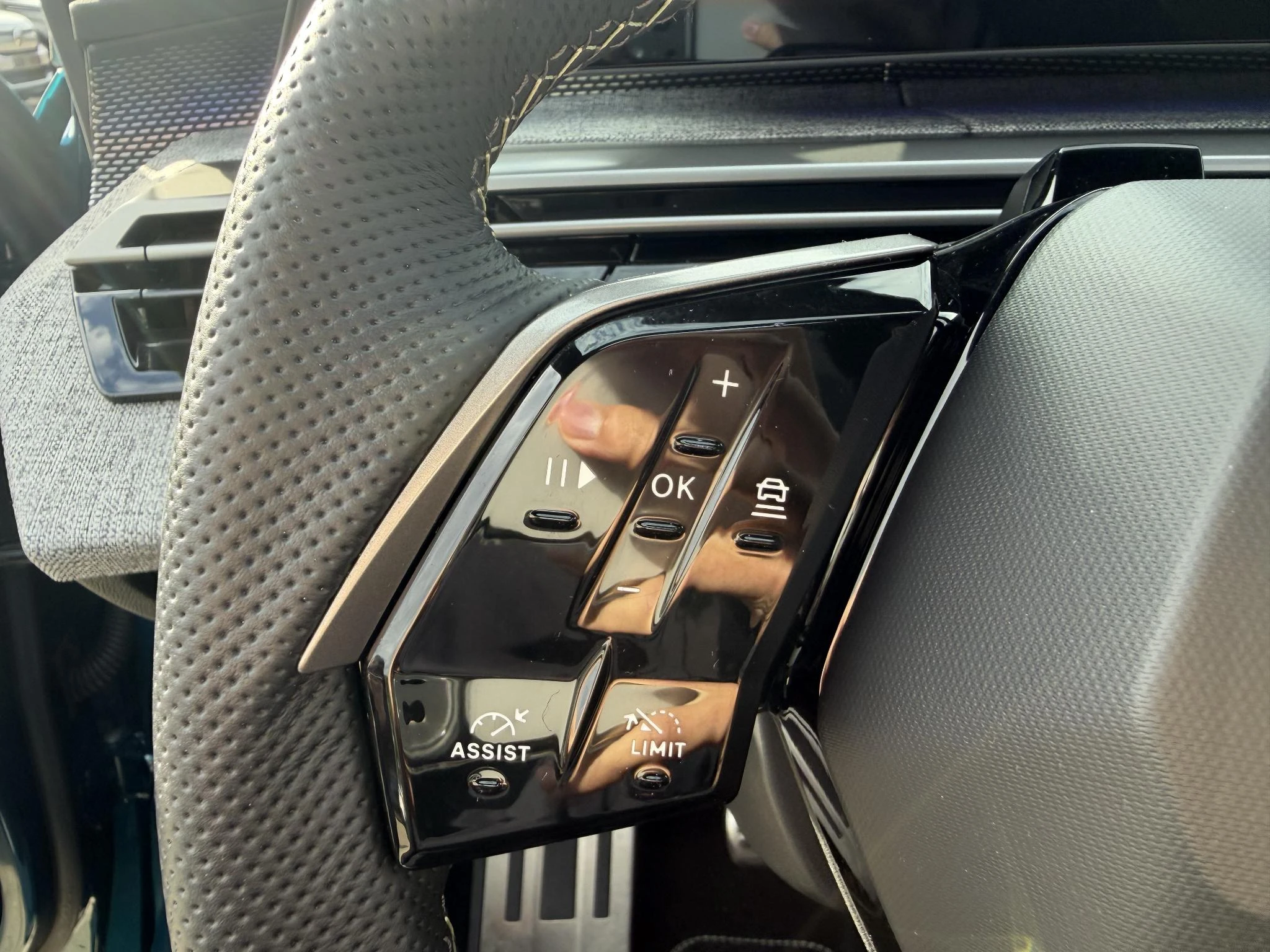 Peugeot-e-3008-image-5