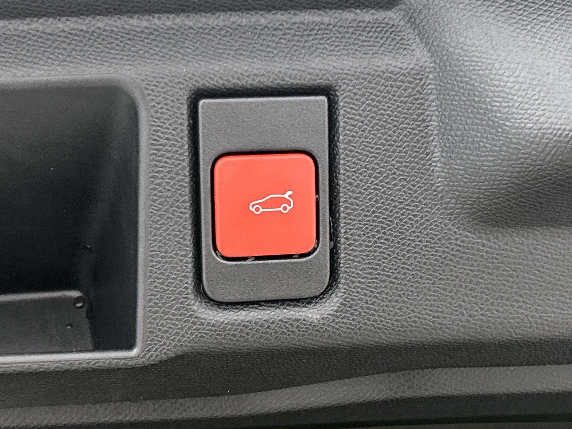 Opel-Grandland-image-23