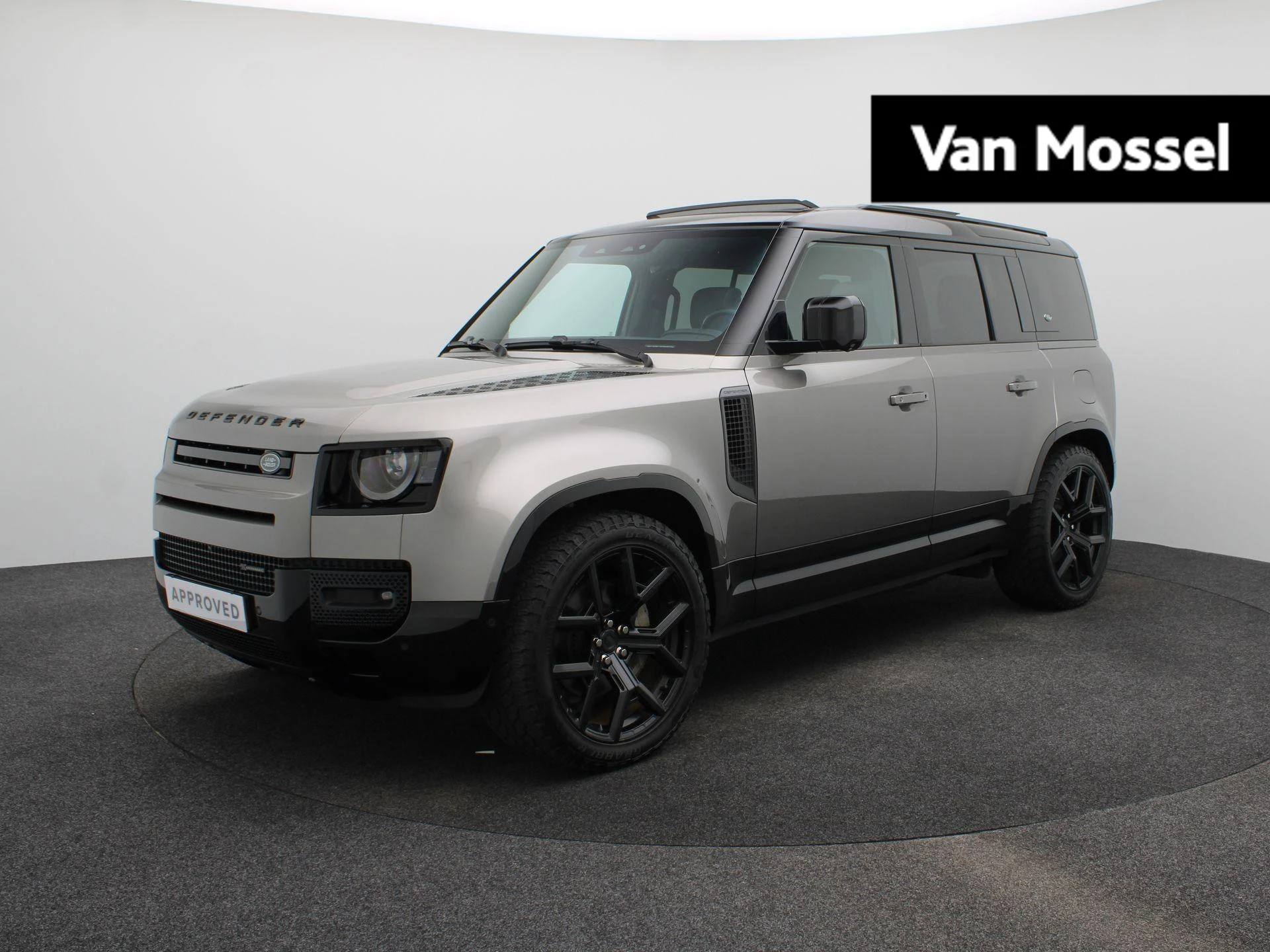 Land Rover-Defender-image-0