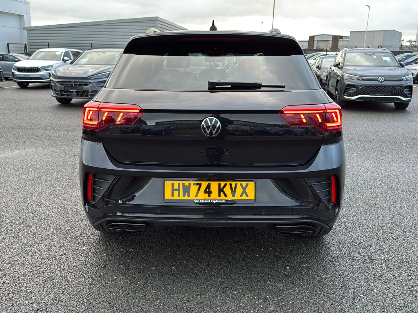 Volkswagen-T-Roc-image-5