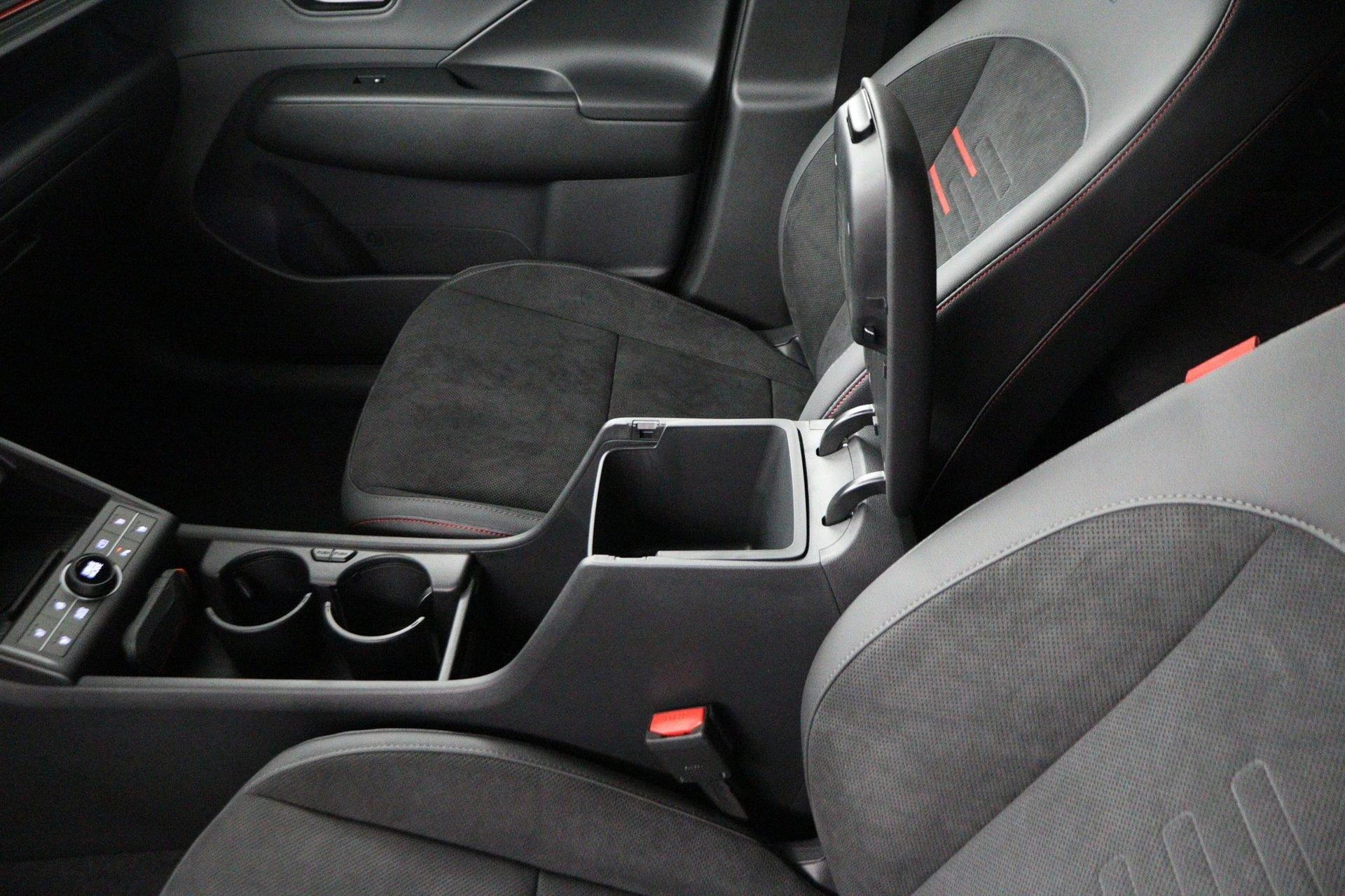 Hyundai-Kona-image-67