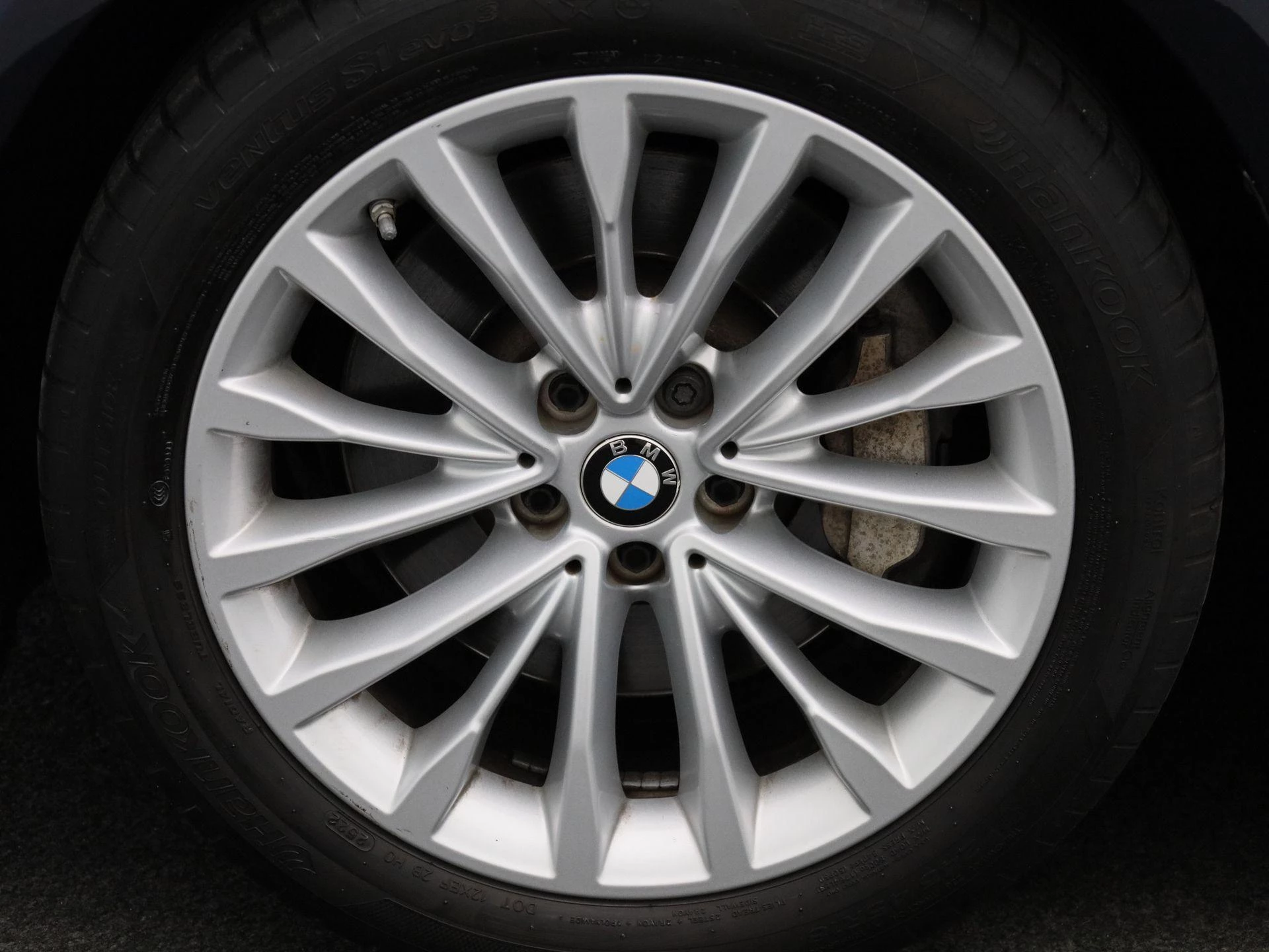 BMW-5 Serie-image-12