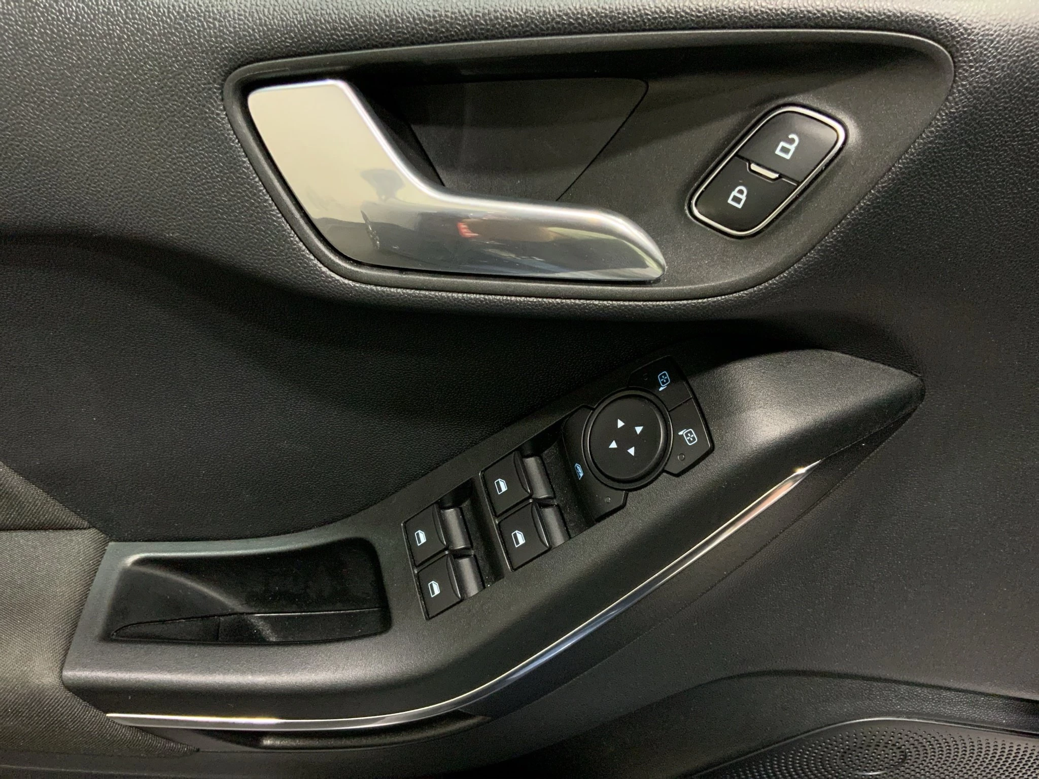 Ford Fiesta ST-Line 1.0 EB LED ACC RFK GJR SHZ PDC LMF