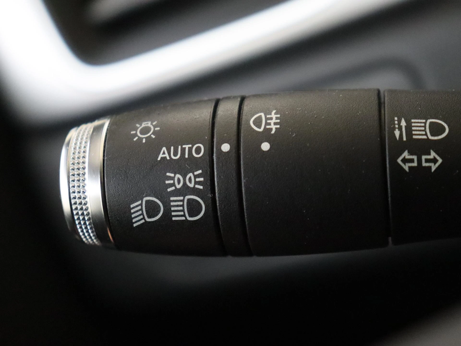 Renault-Captur-image-23