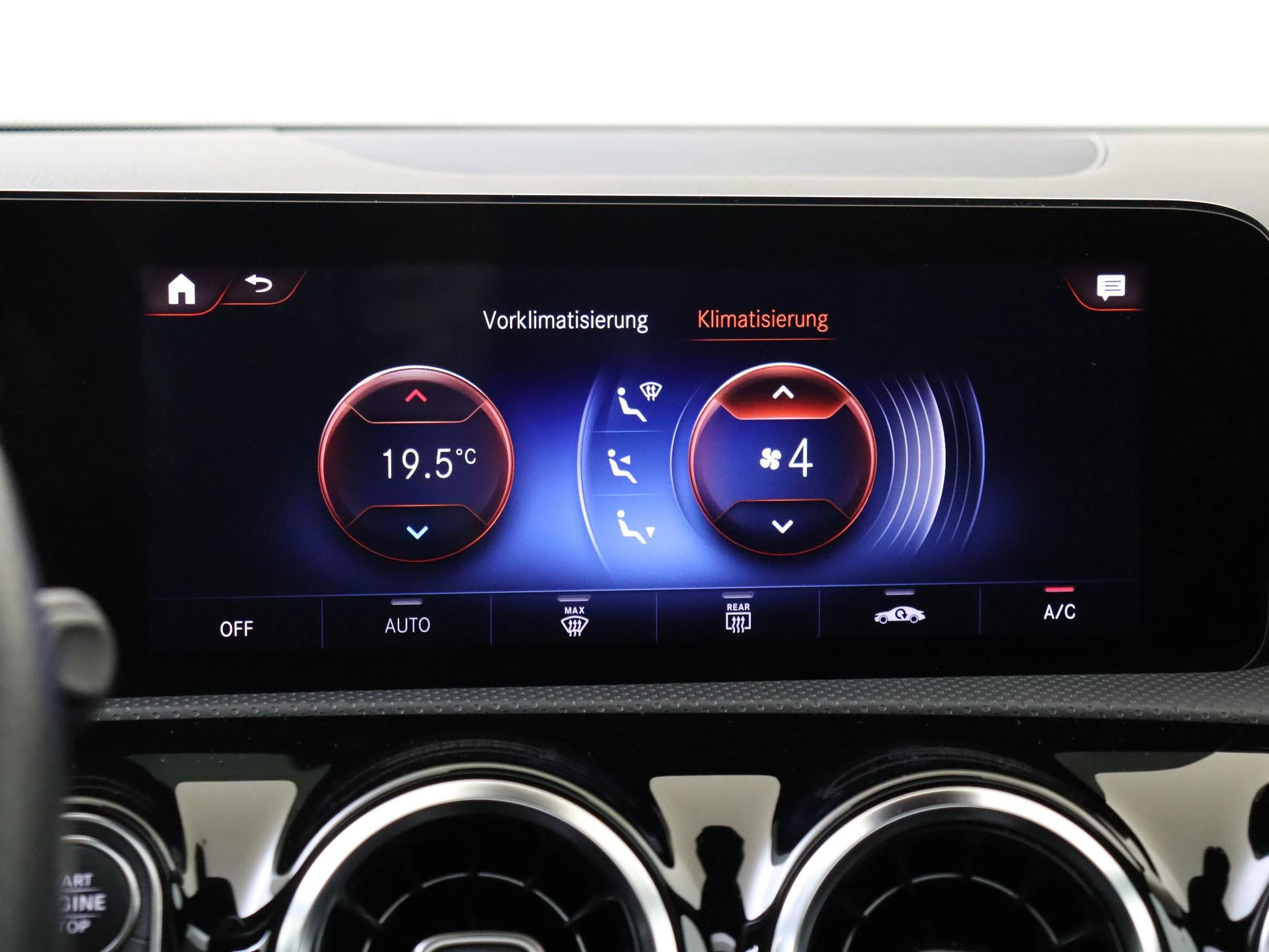 Mercedes-Benz-A-Klasse-image-18
