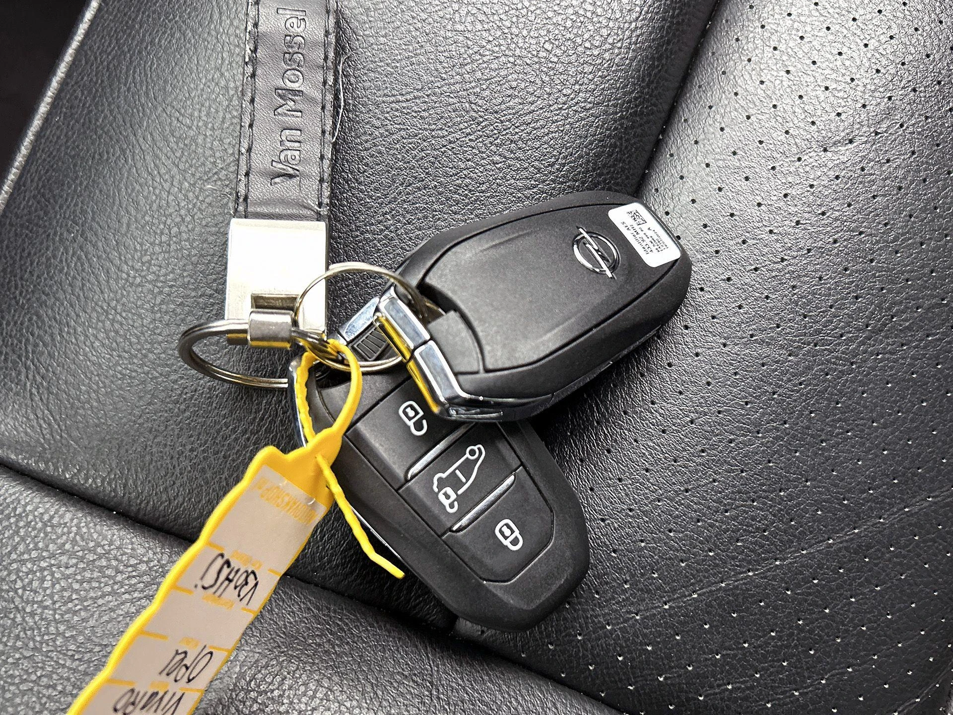 Opel-Vivaro-image-32