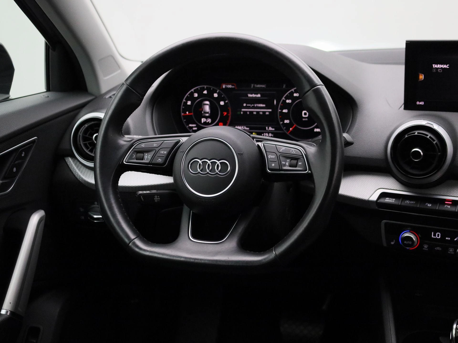 Audi-Q2-image-9
