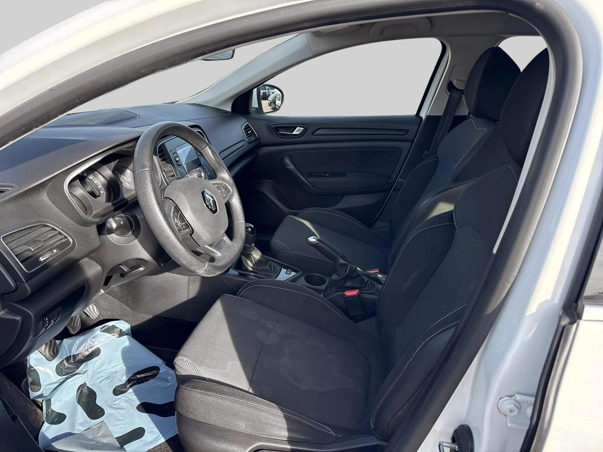 Renault-Mégane Grand Tour-image-7