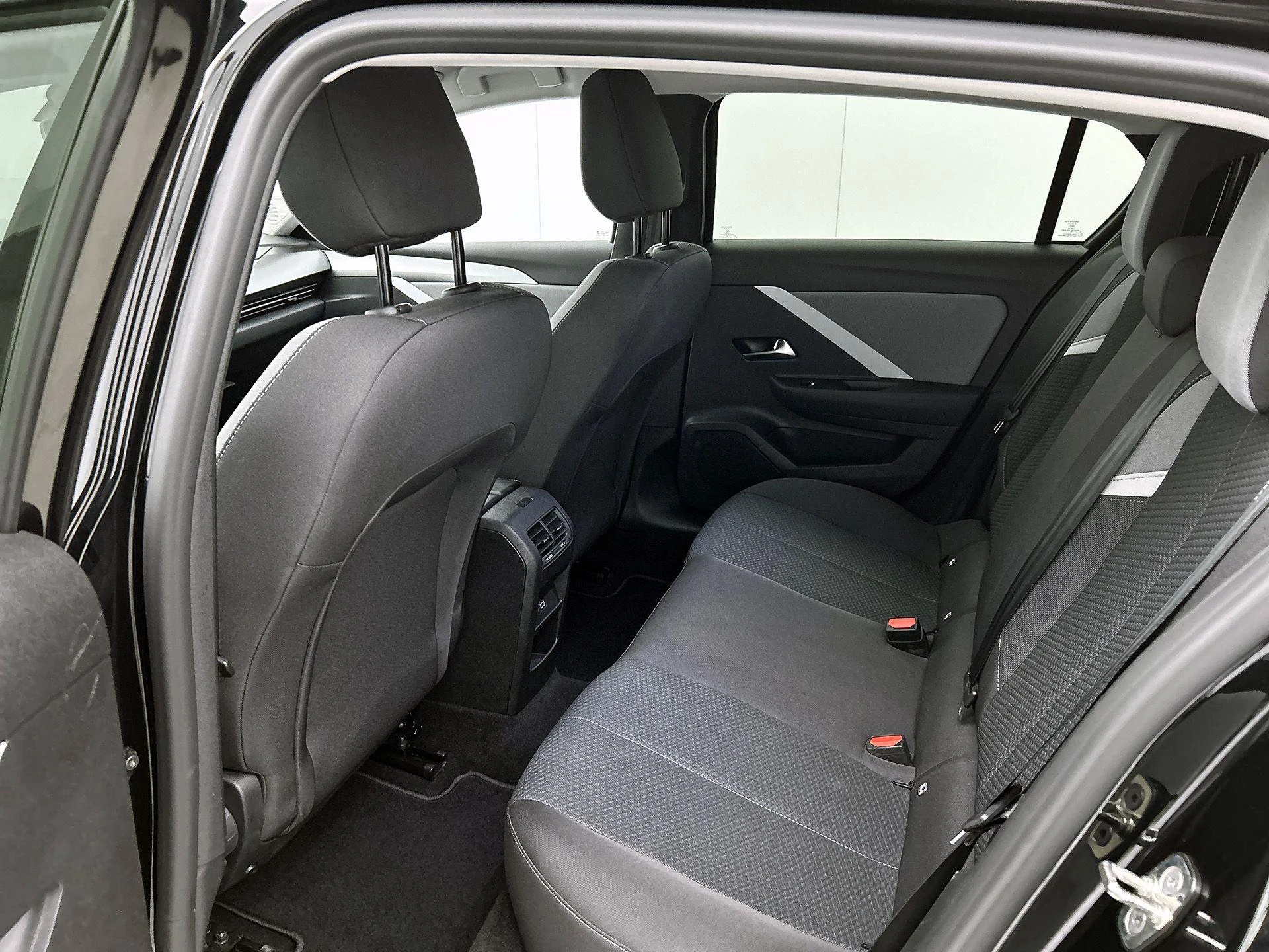 Opel Astra 1.6 Turbo Plug In Hybrid Edition
