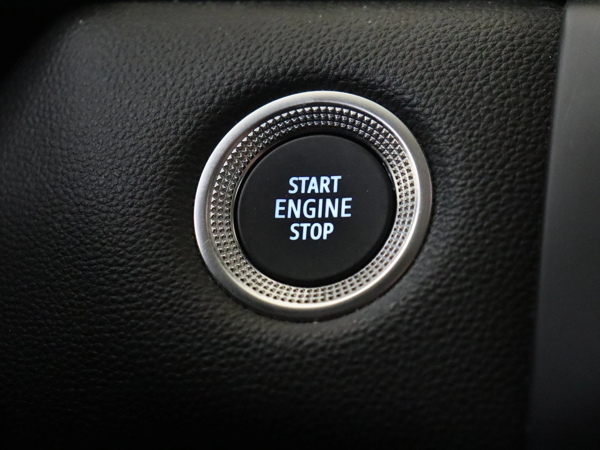 Renault-Captur-image-19