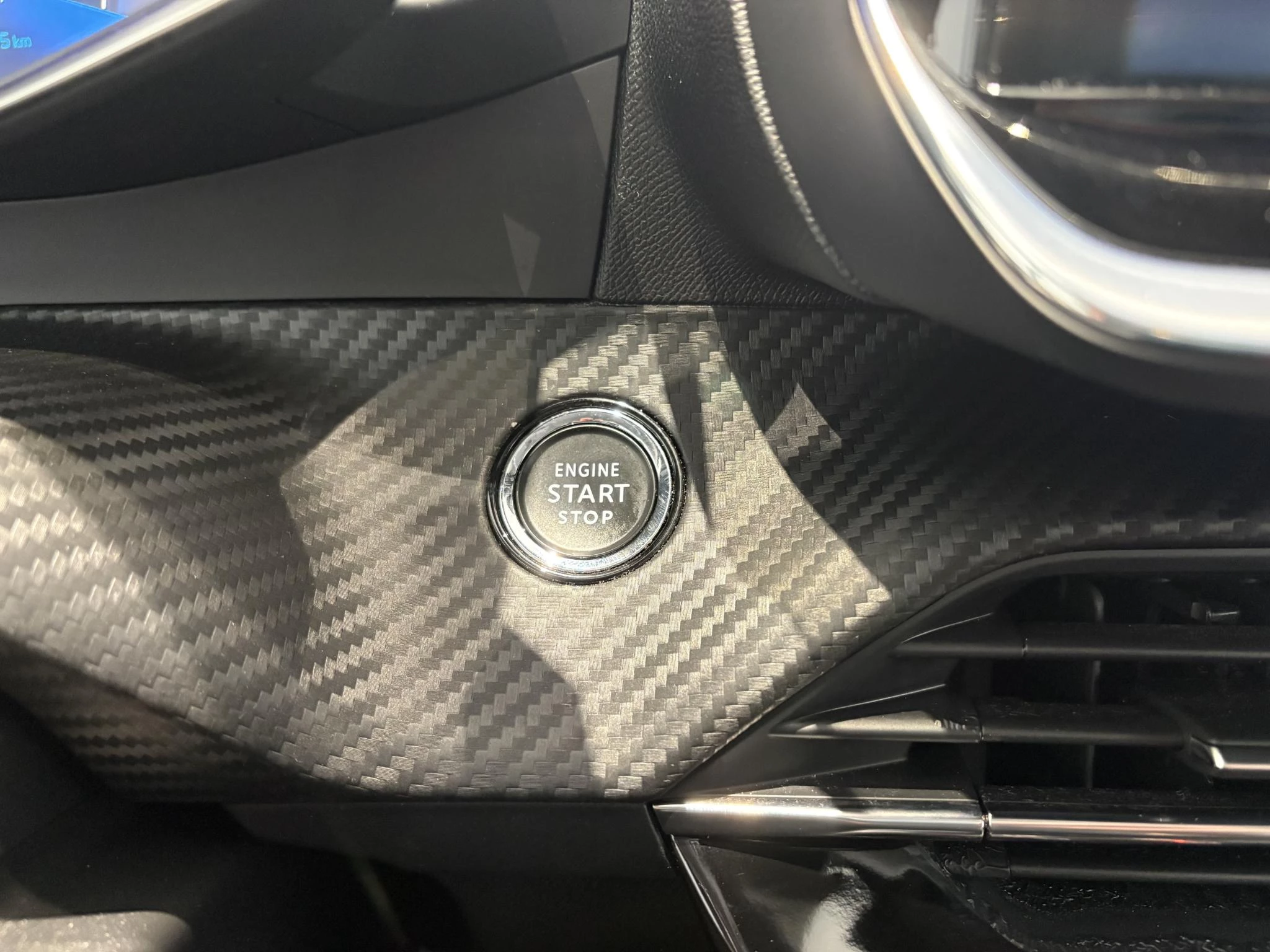 Peugeot-2008-image-17