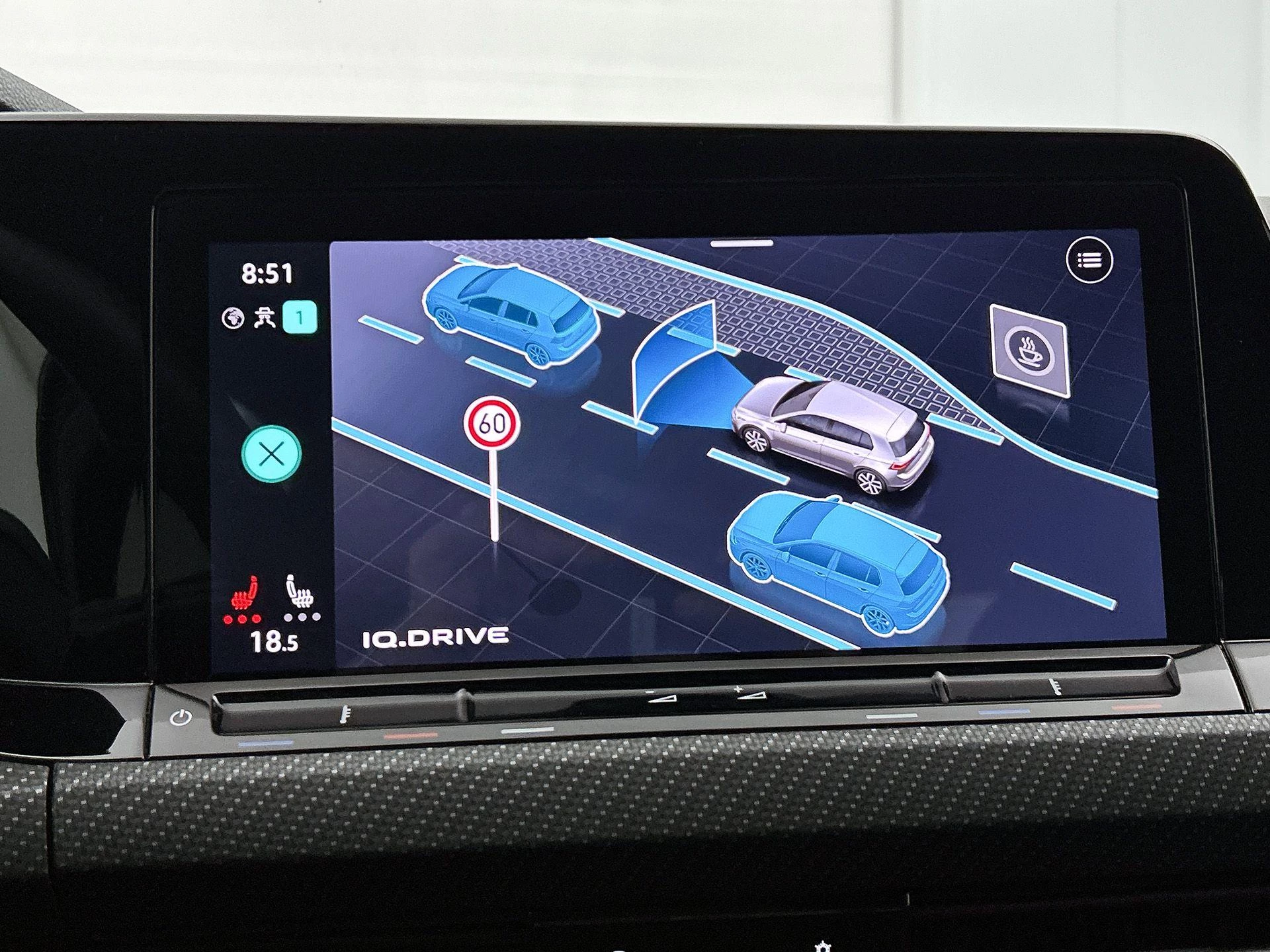 Volkswagen-Golf-image-12