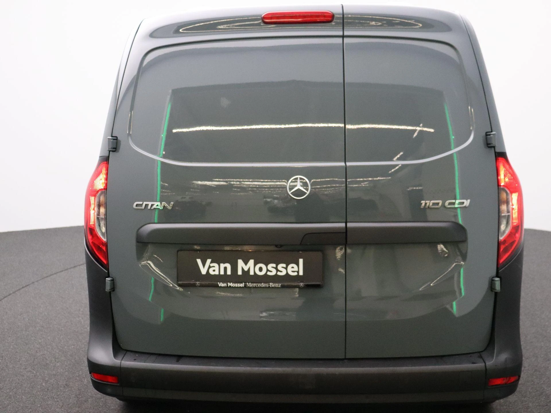 Mercedes-Benz-Citan-image-17
