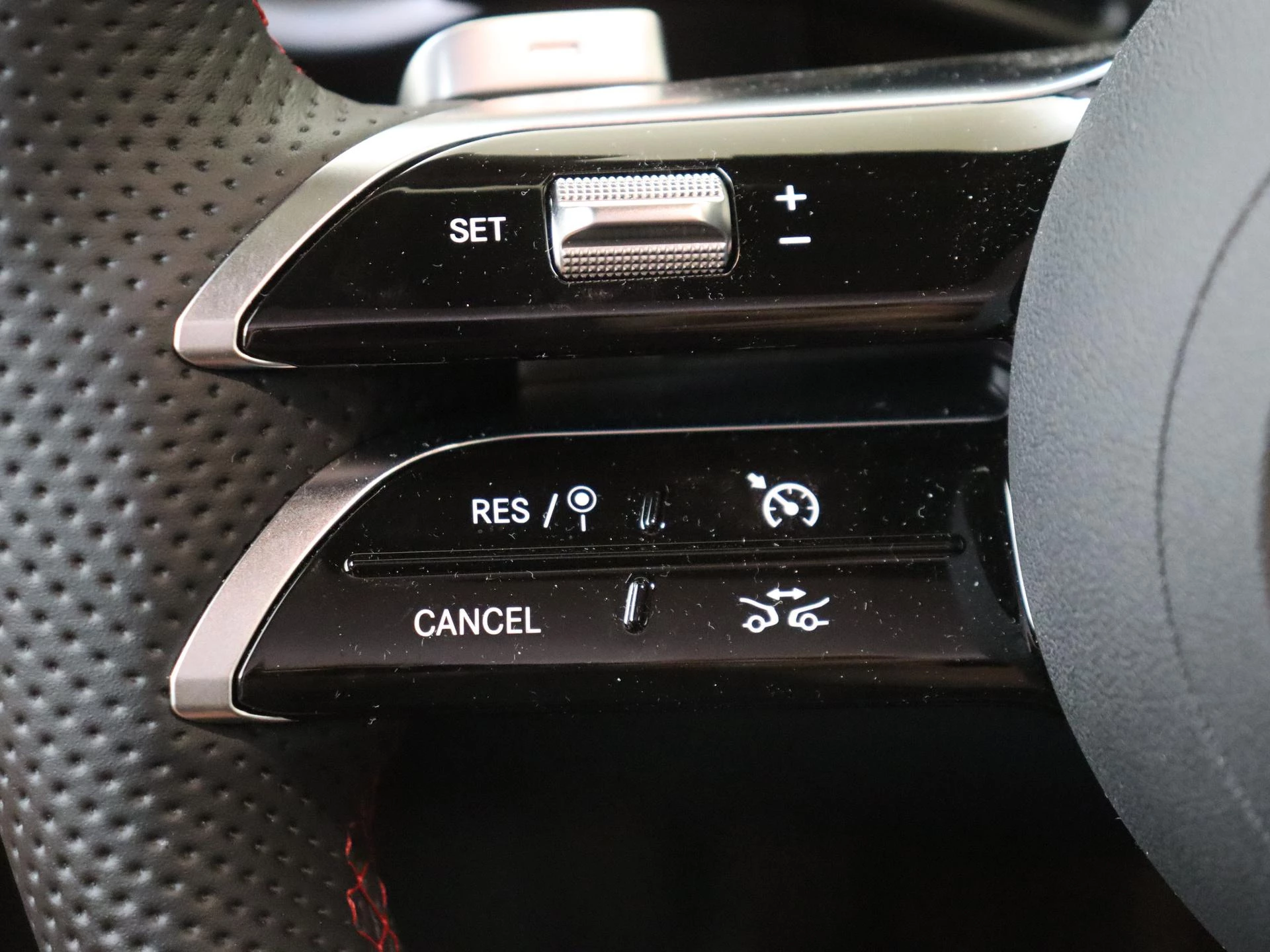 Mercedes-Benz GLB 250+ Business Solution AMG 85.5 kWh