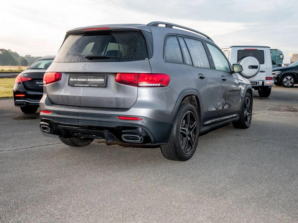 Mercedes-Benz-GLB 200 d-image-5