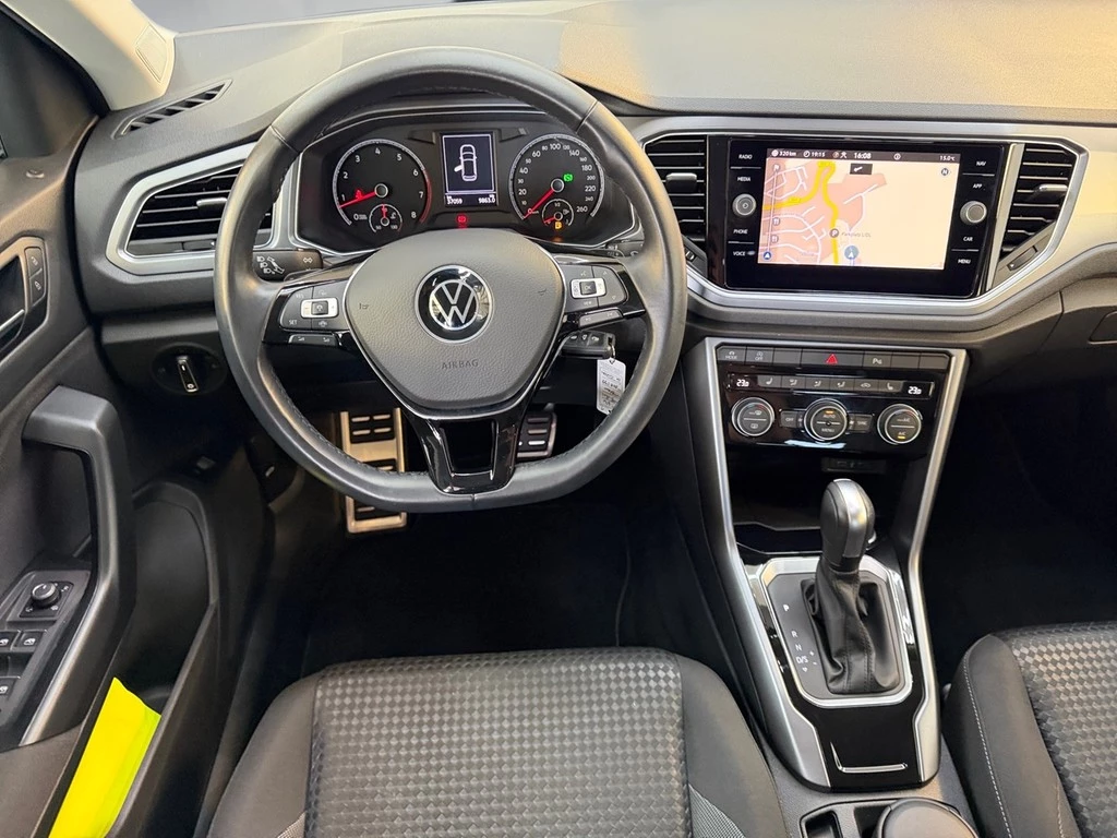 Volkswagen-T-Roc-image-9
